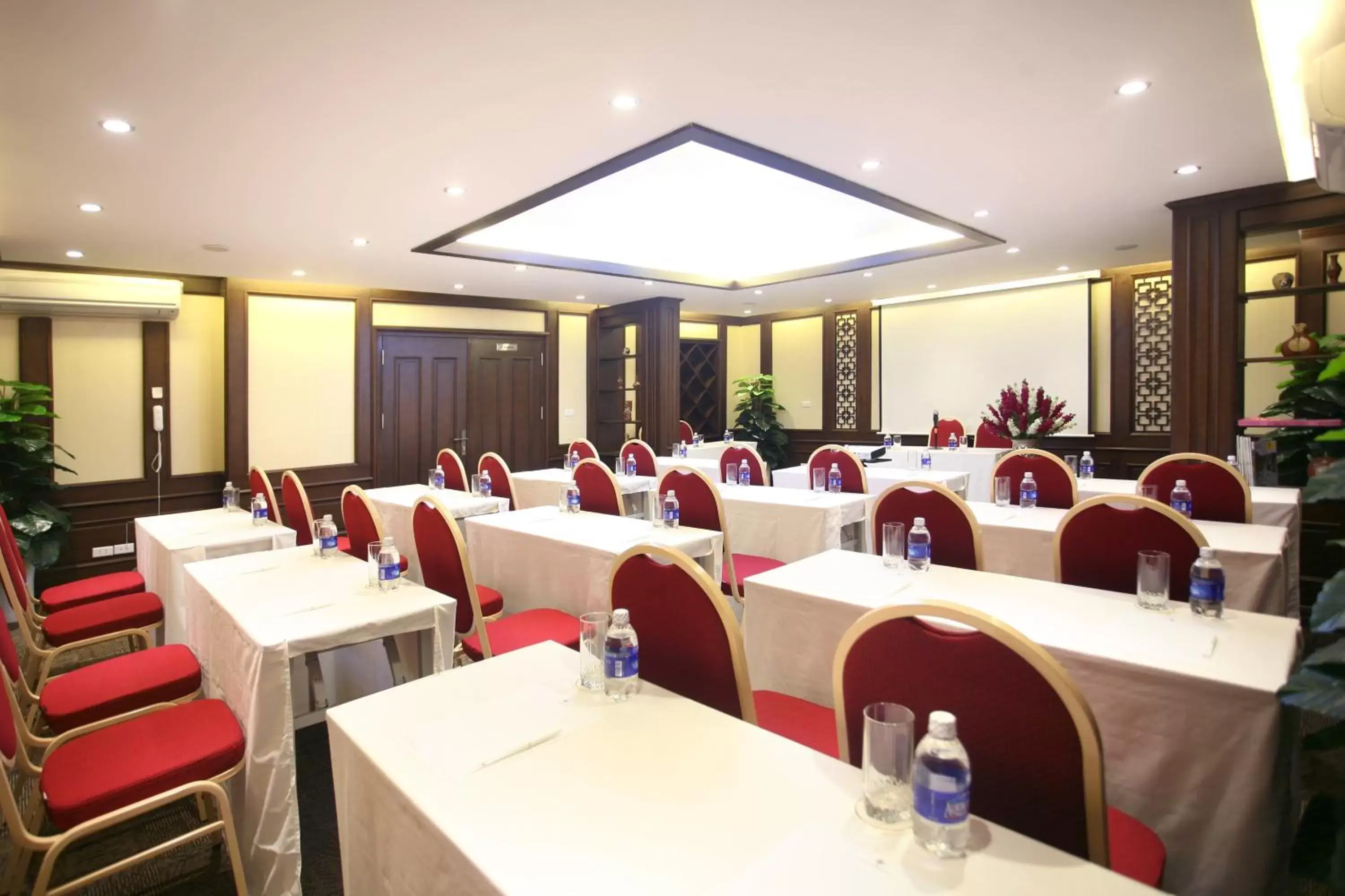 Meeting/conference room in Hanoi Emotion Hotel