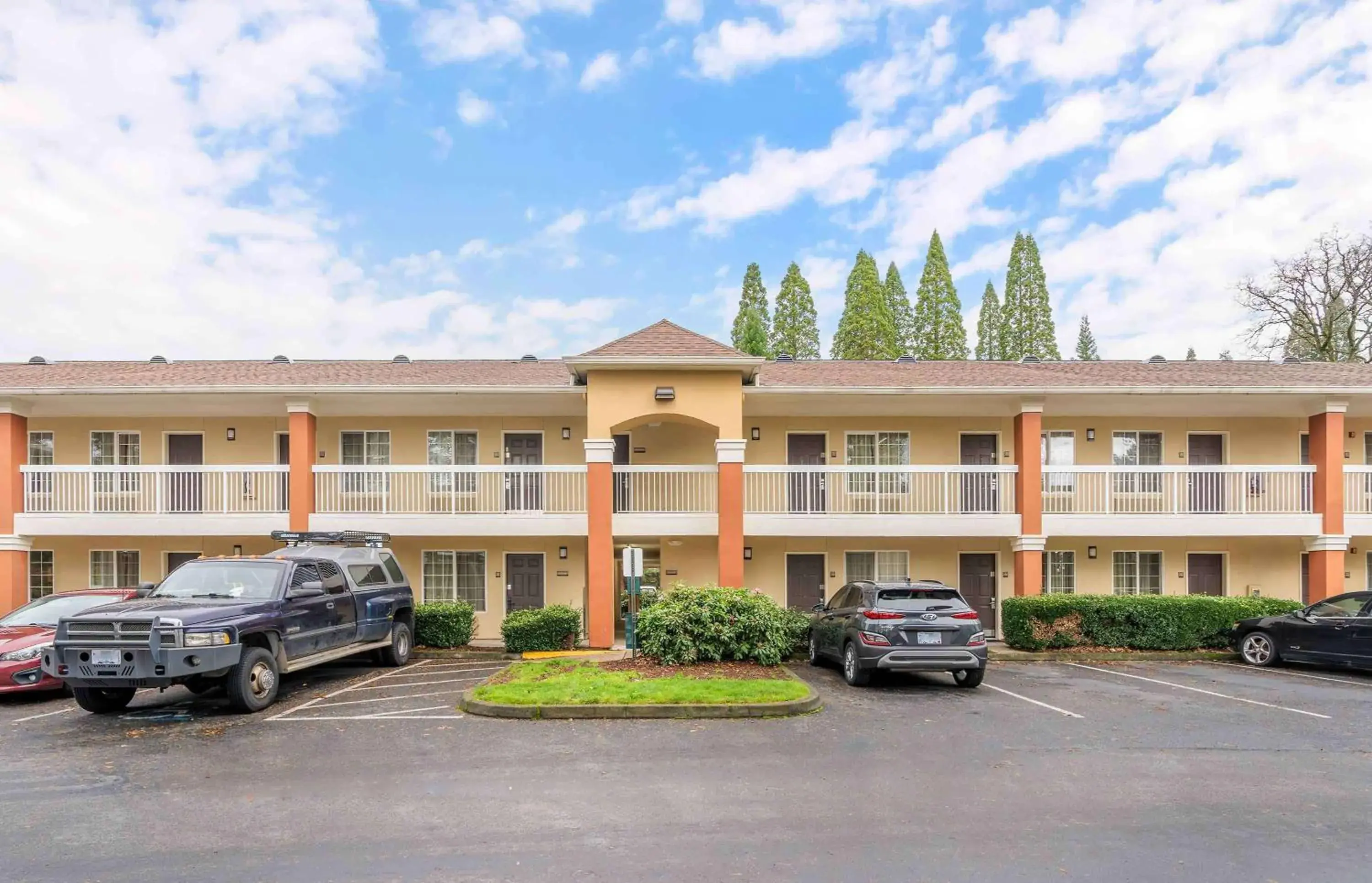 Property Building in Extended Stay America Suites - Portland - Tigard