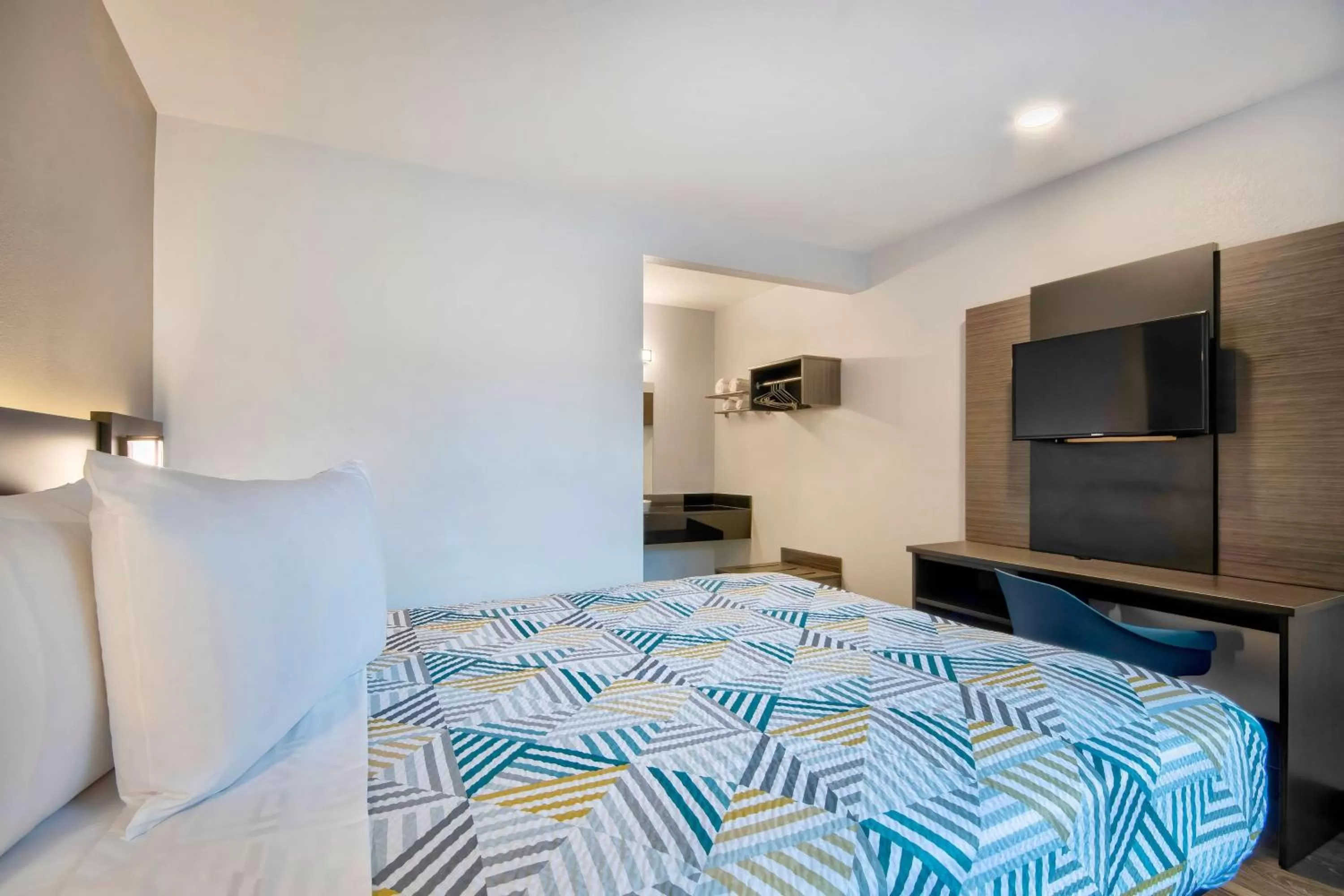 Bedroom, Bed in Motel 6-Marina, CA - Monterey