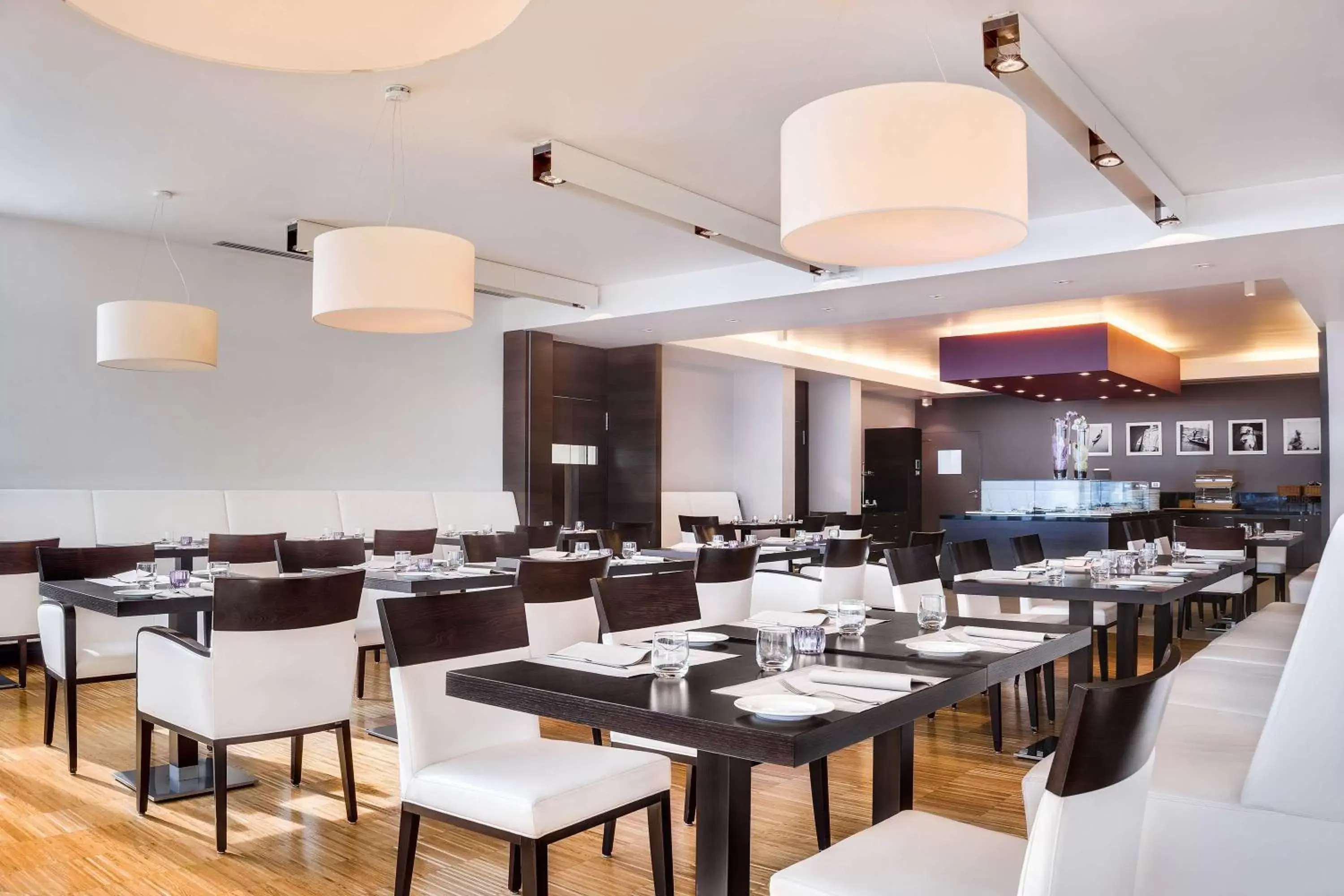 Dining area, Restaurant/Places to Eat in Hilton Garden Inn Venice Mestre