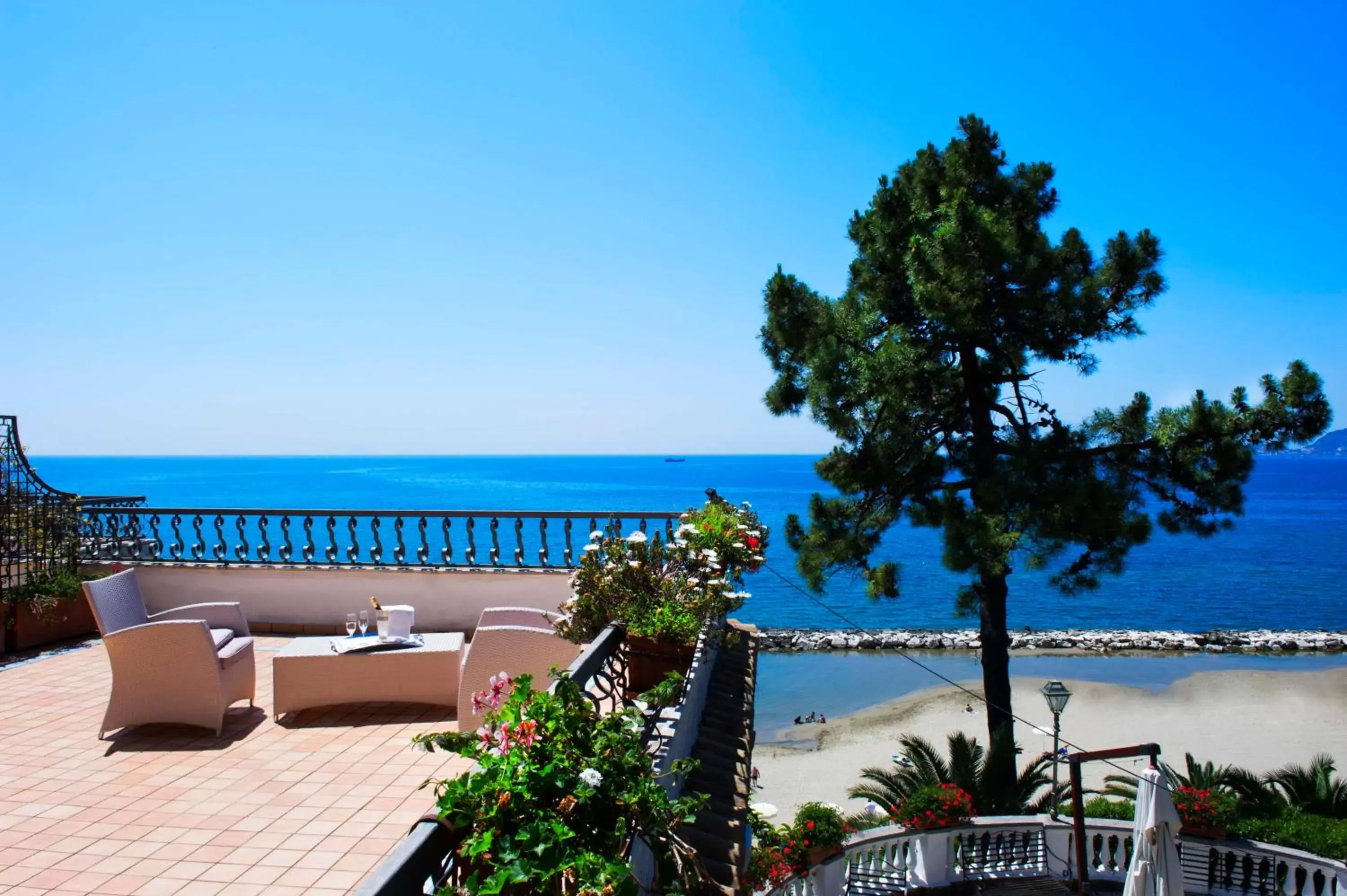 Solarium, Sea View in Grande Albergo Miramare