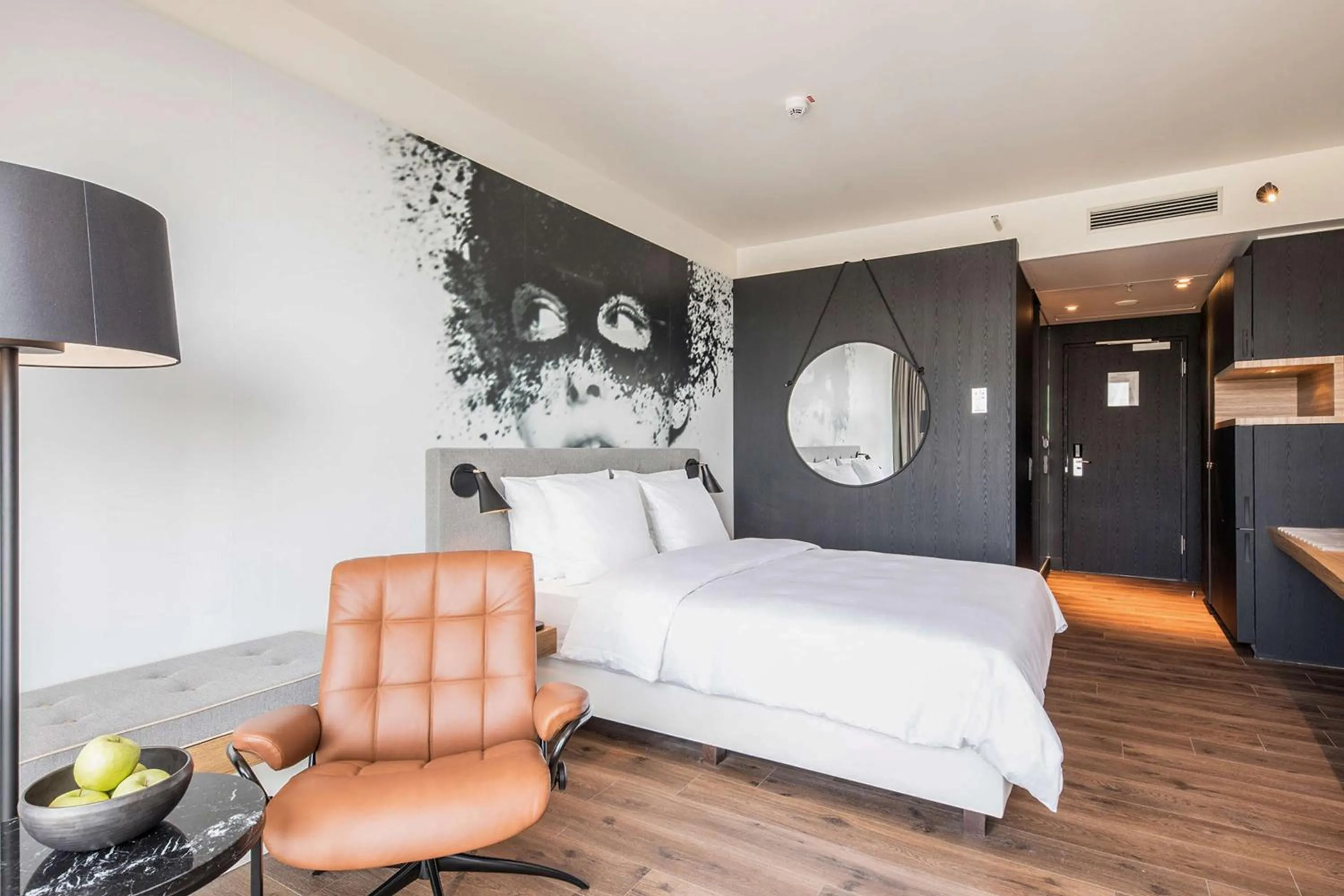 Photo of the whole room, Bed in Radisson Blu Hotel Köln