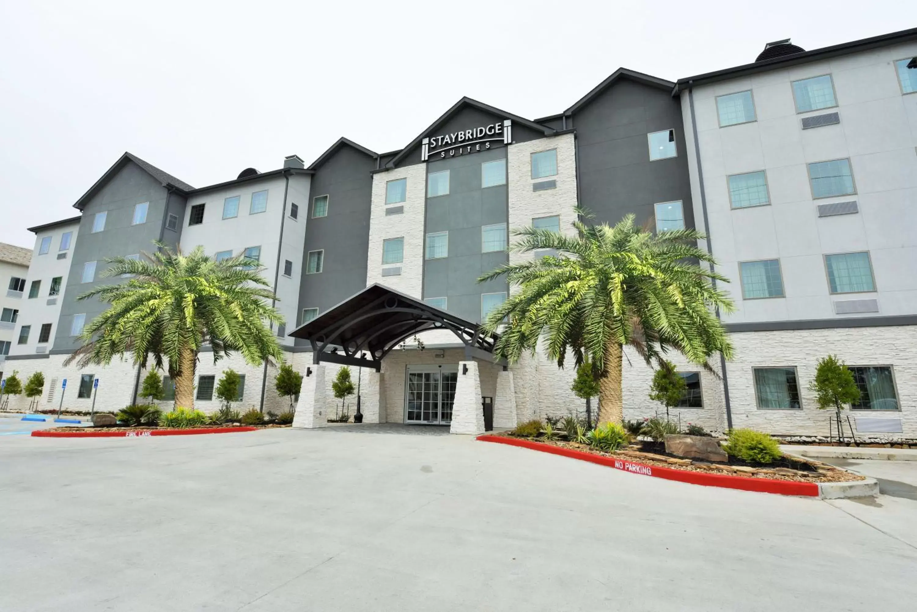 Property building, Facade/Entrance in Staybridge Suites - Lake Charles, an IHG Hotel