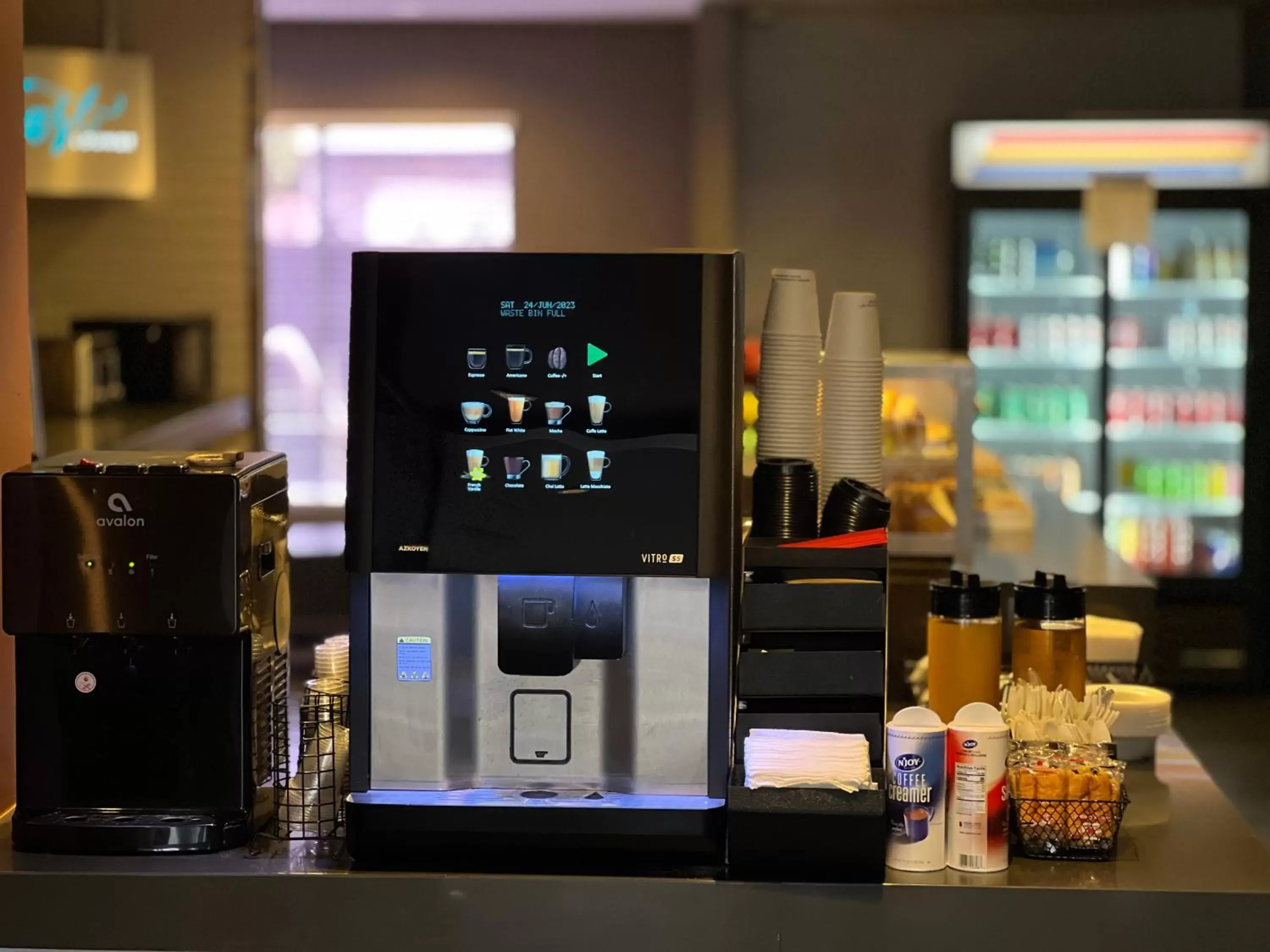 Coffee/tea facilities in OC Hotel