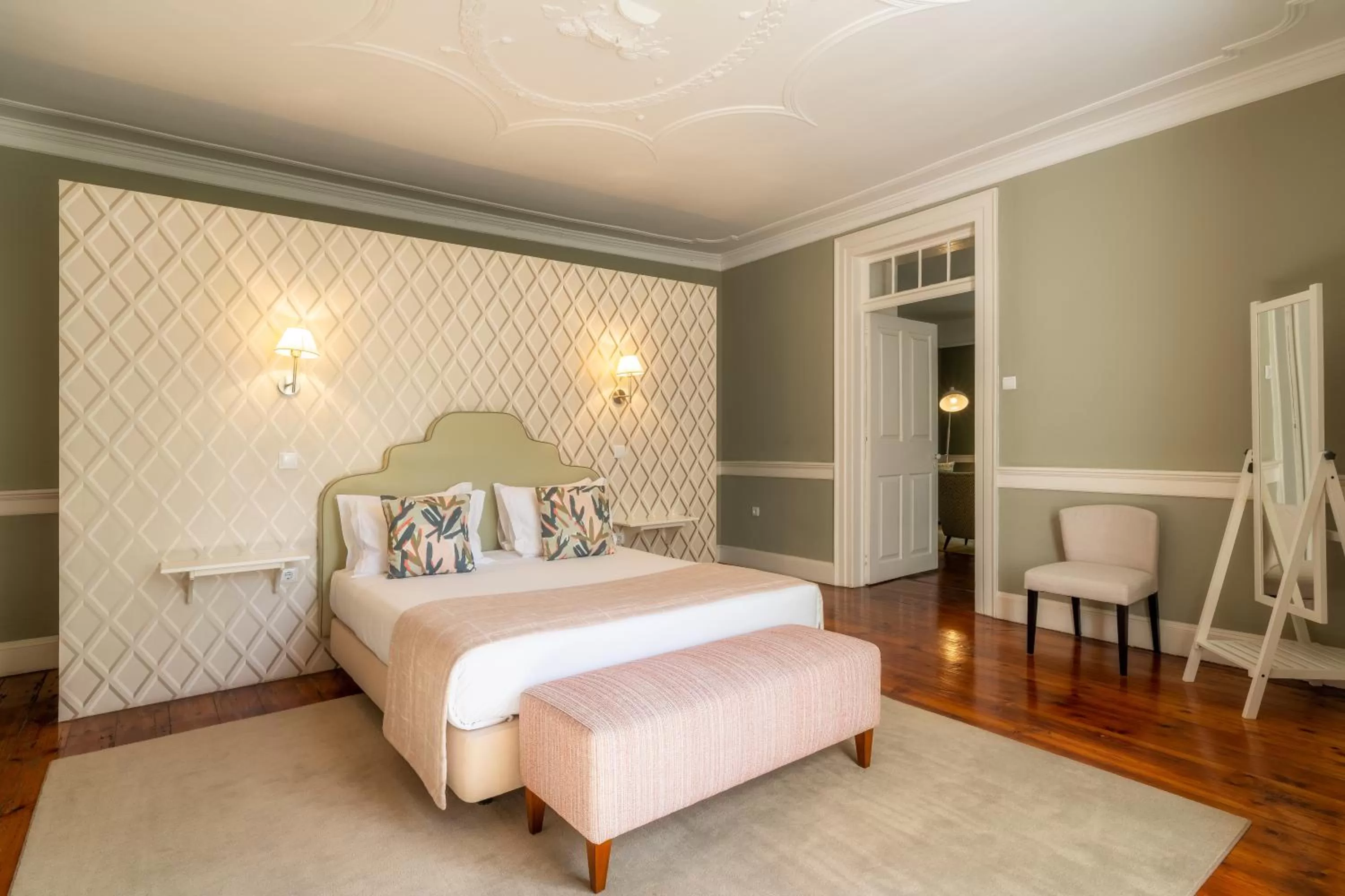 Bedroom, Bed in The Wine Lodges by An Island Apart