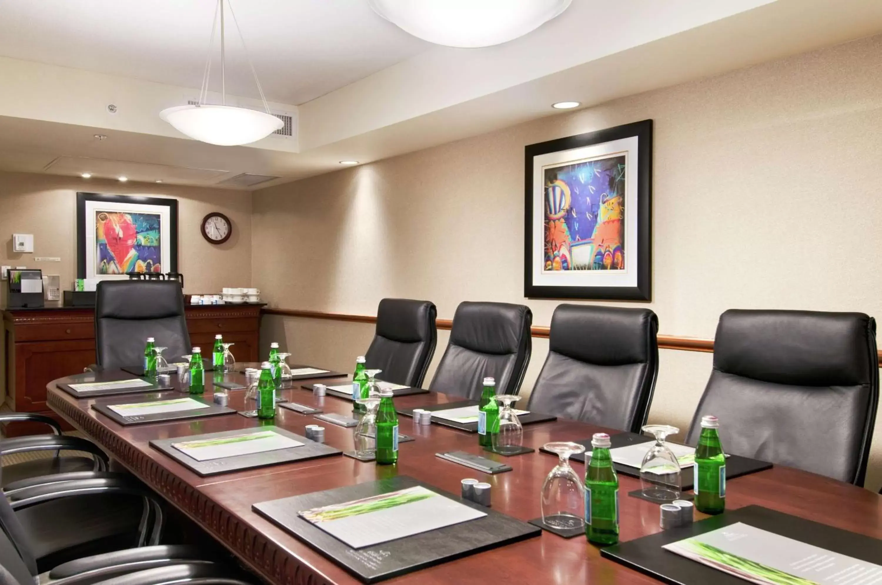 Meeting/conference room in Hilton Vancouver Airport