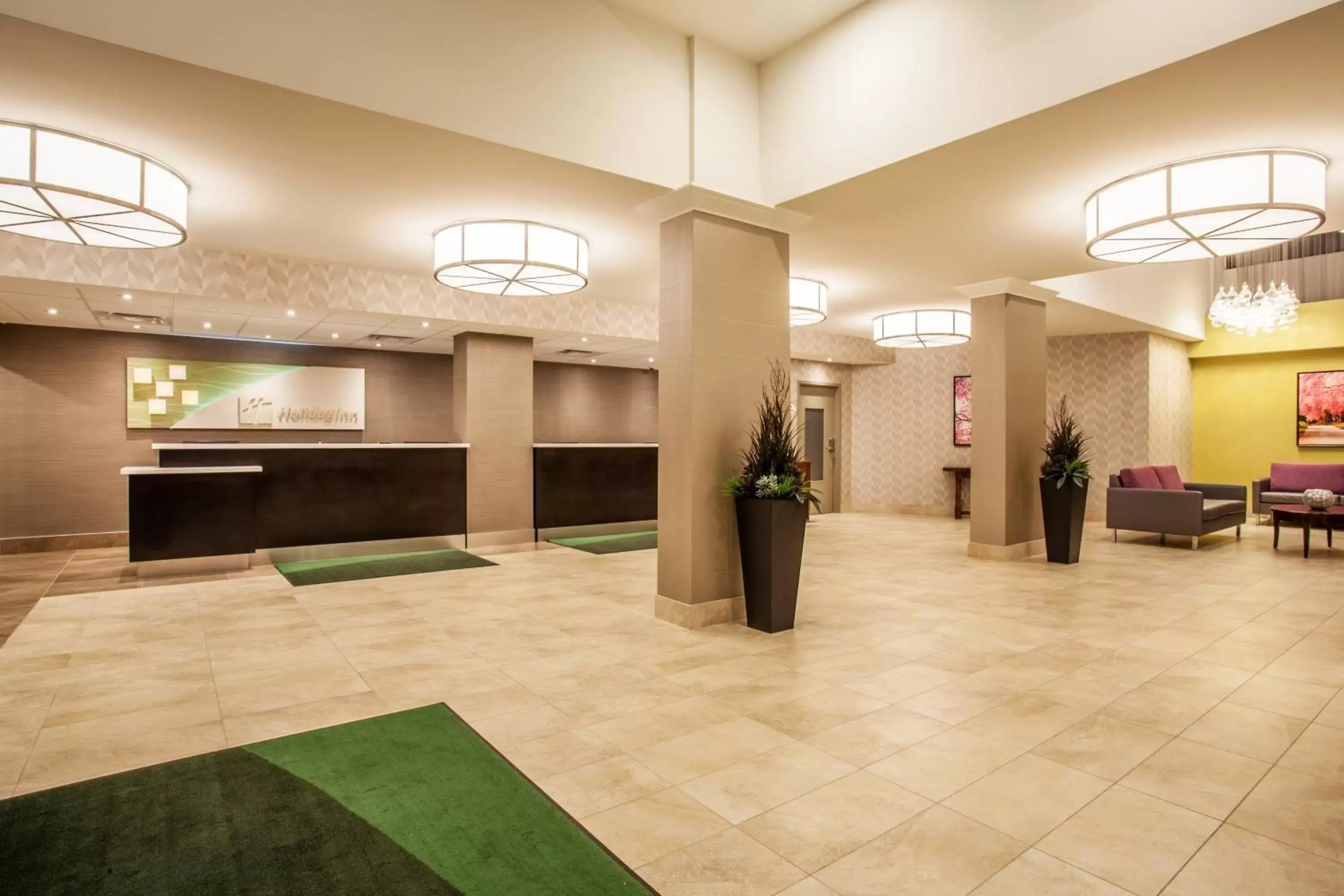 Property building, Lobby/Reception in Holiday Inn Toronto International Airport, an IHG Hotel