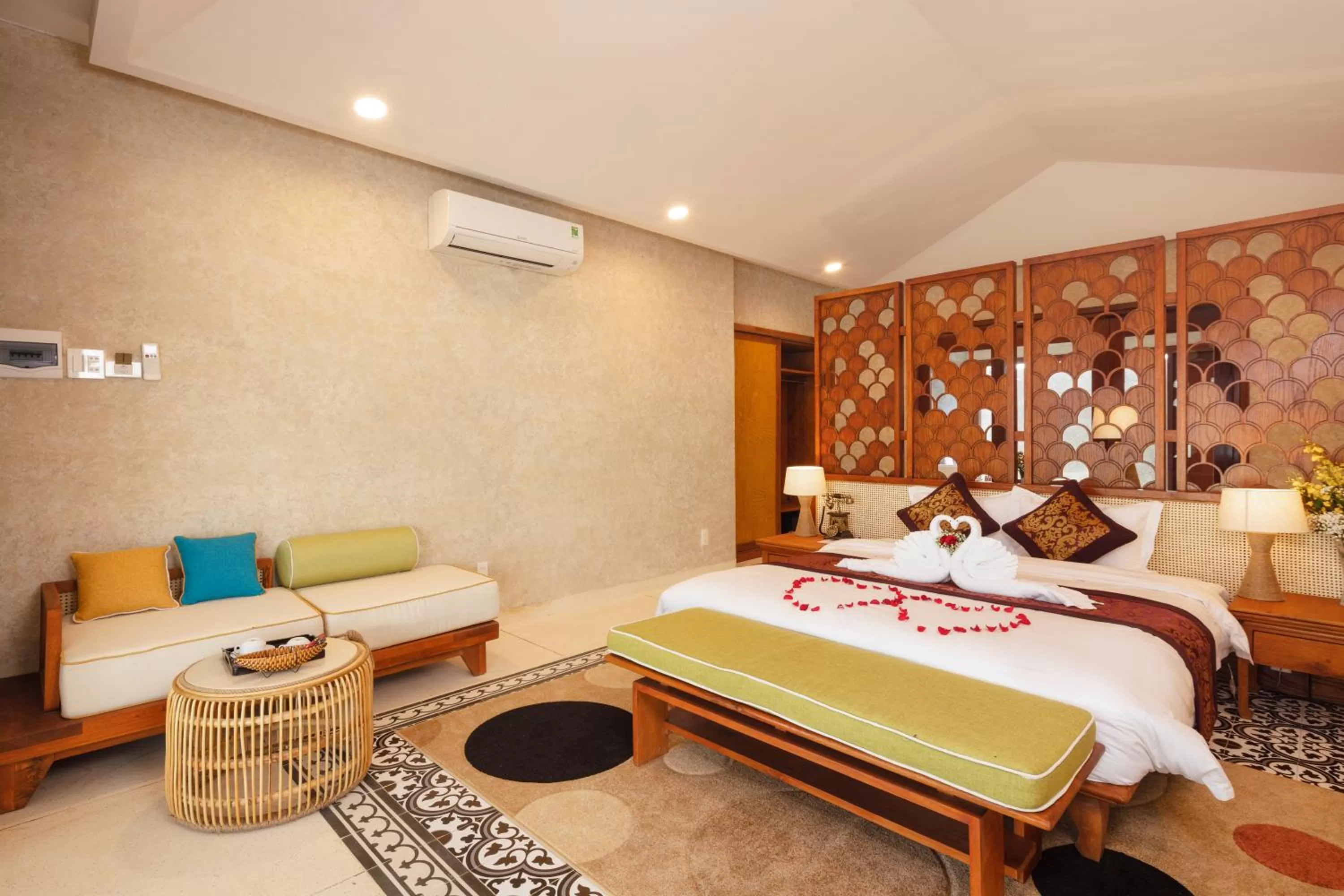 Photo of the whole room, Bed in Sao Mai Beach Resort