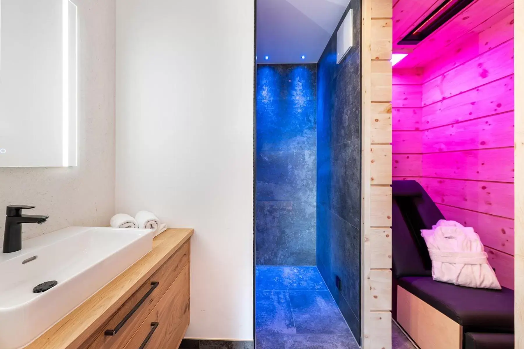 Shower, Bathroom in Hotel AlpenSchlössl
