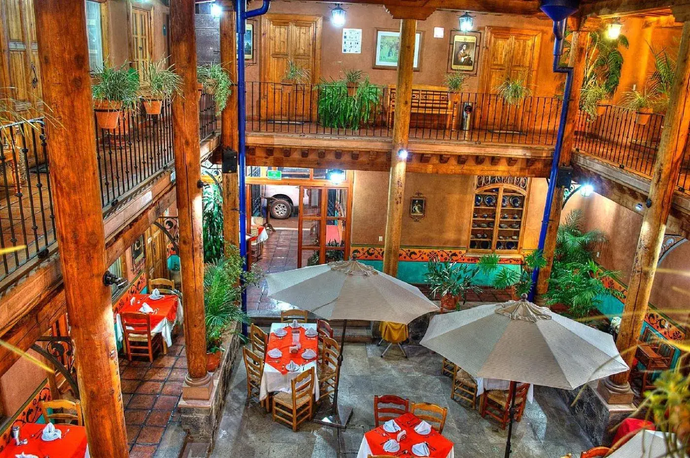 Decorative detail, Restaurant/Places to Eat in Hotel Casa del Refugio