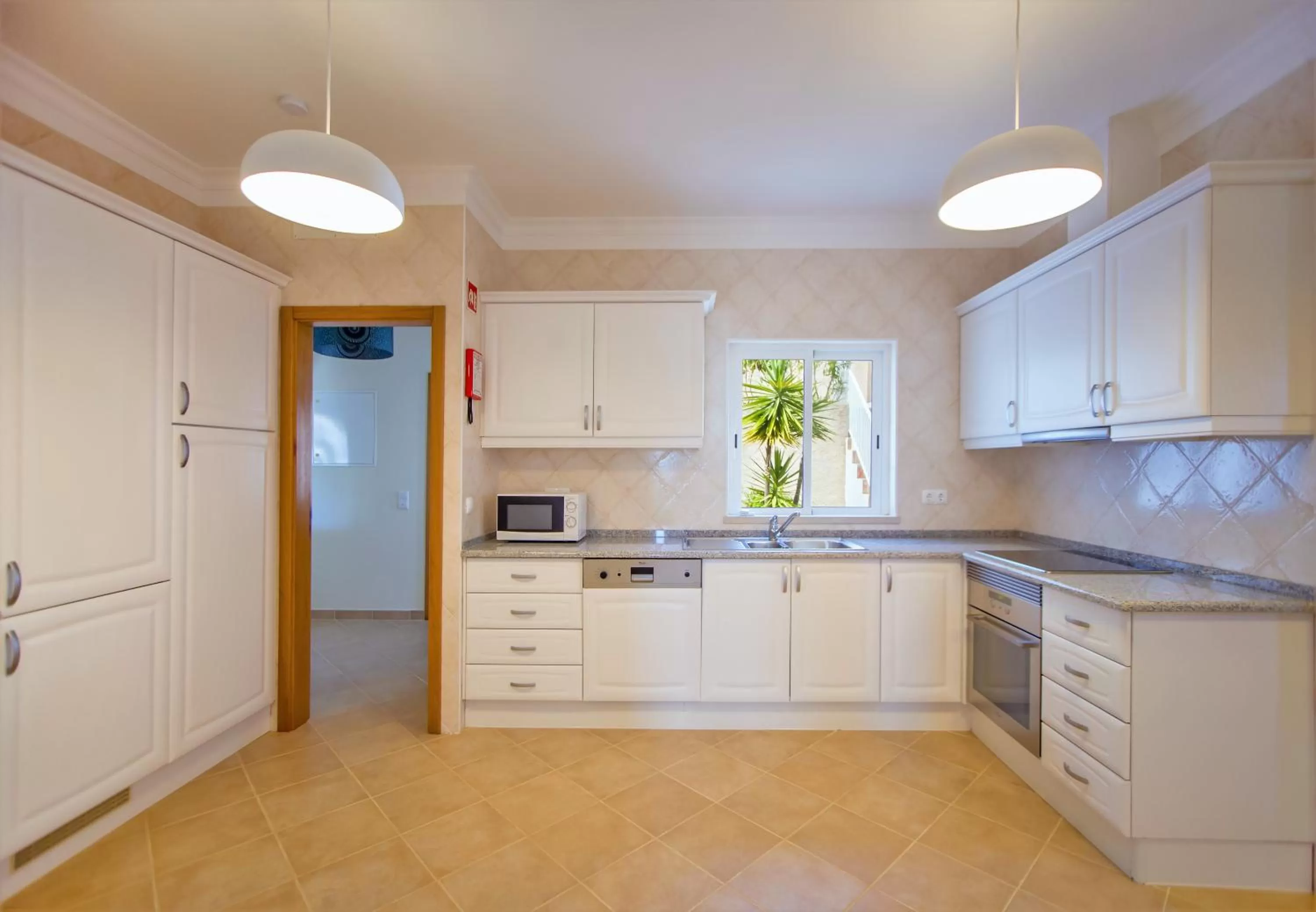 Kitchen or kitchenette in Clube Albufeira Garden Village