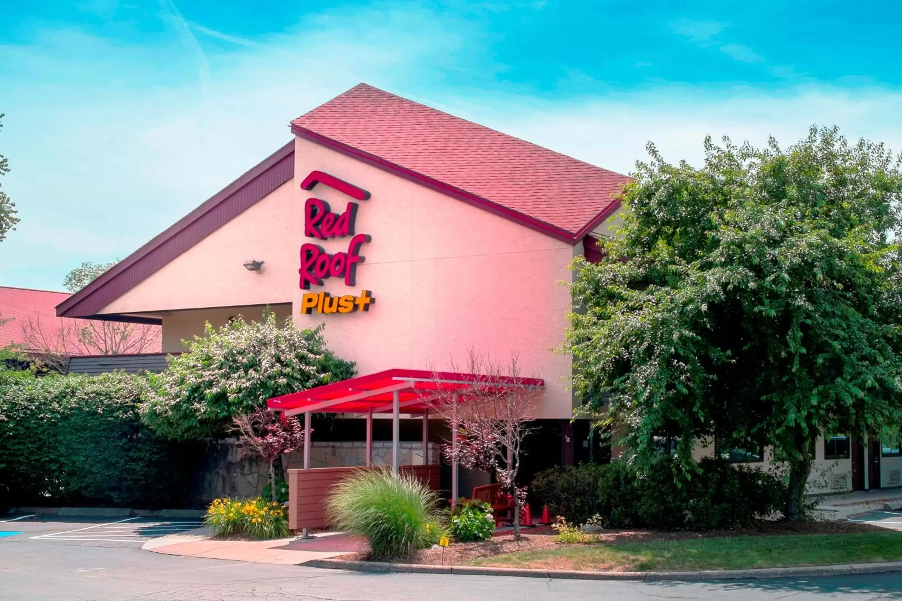 Property Building in Red Roof Inn PLUS+ West Springfield