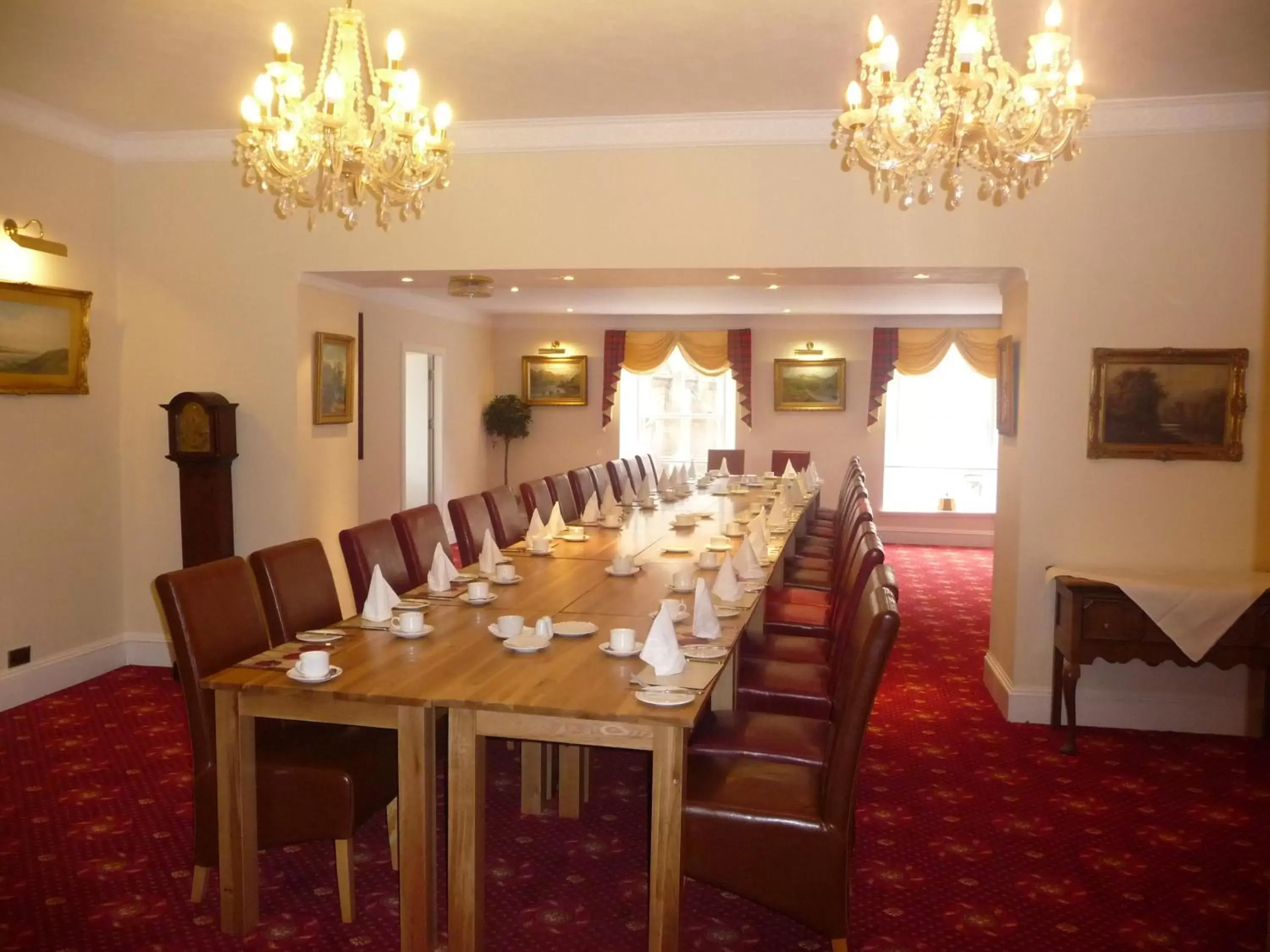 Restaurant/Places to Eat in The Royal George Hotel