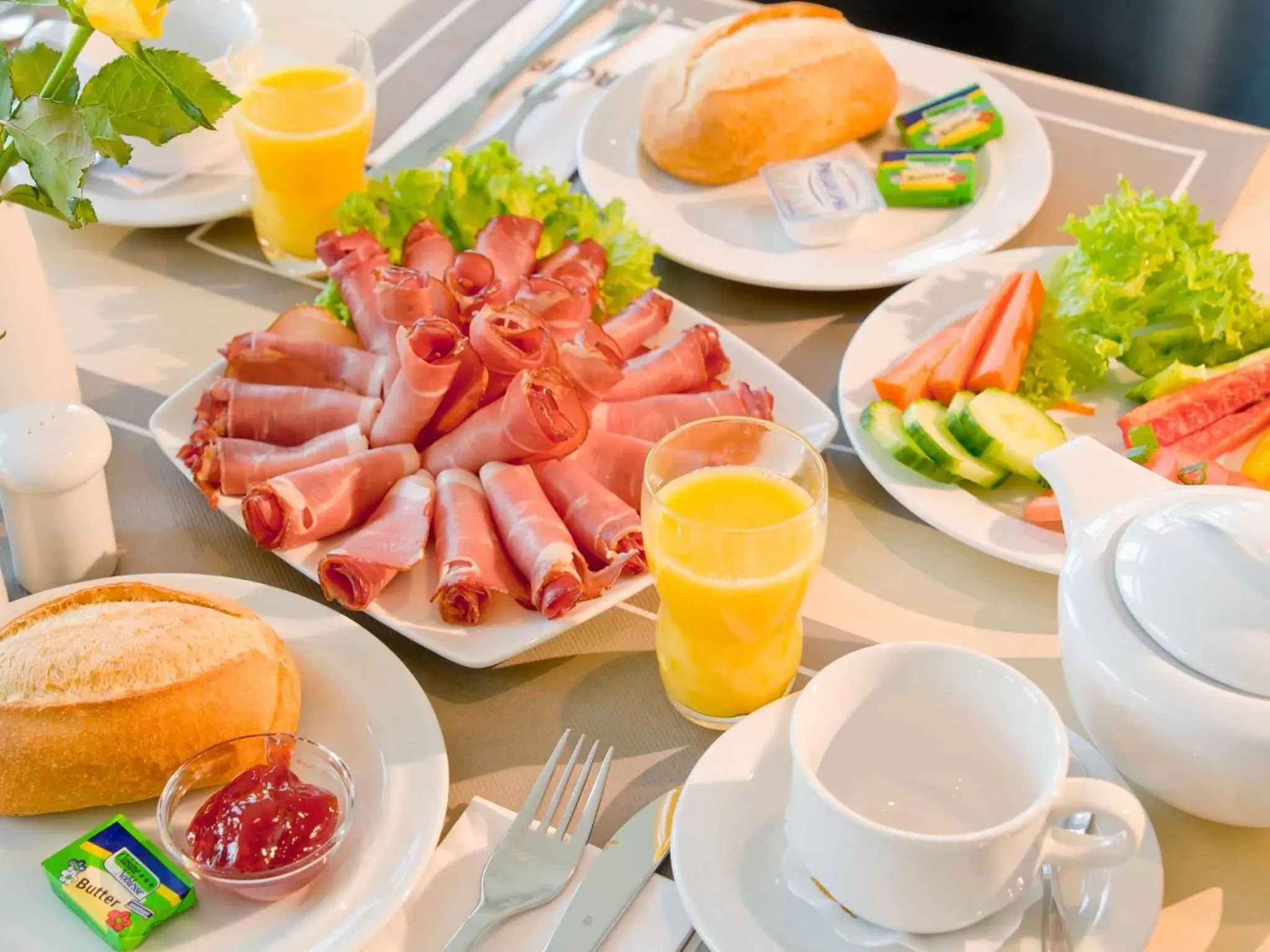 Food and drinks, Breakfast in ACHAT Hotel Monheim am Rhein