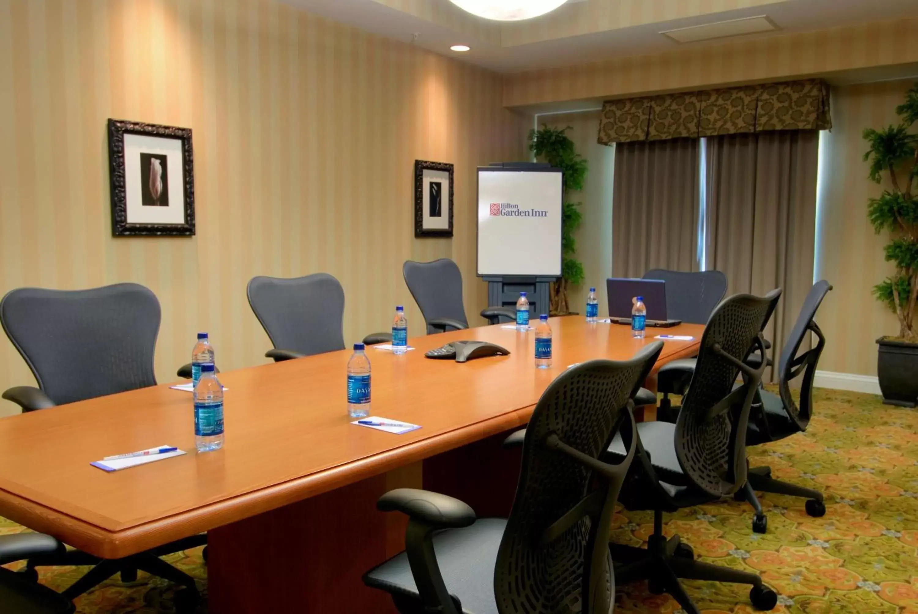 Meeting/conference room in Hilton Garden Inn Sacramento Elk Grove