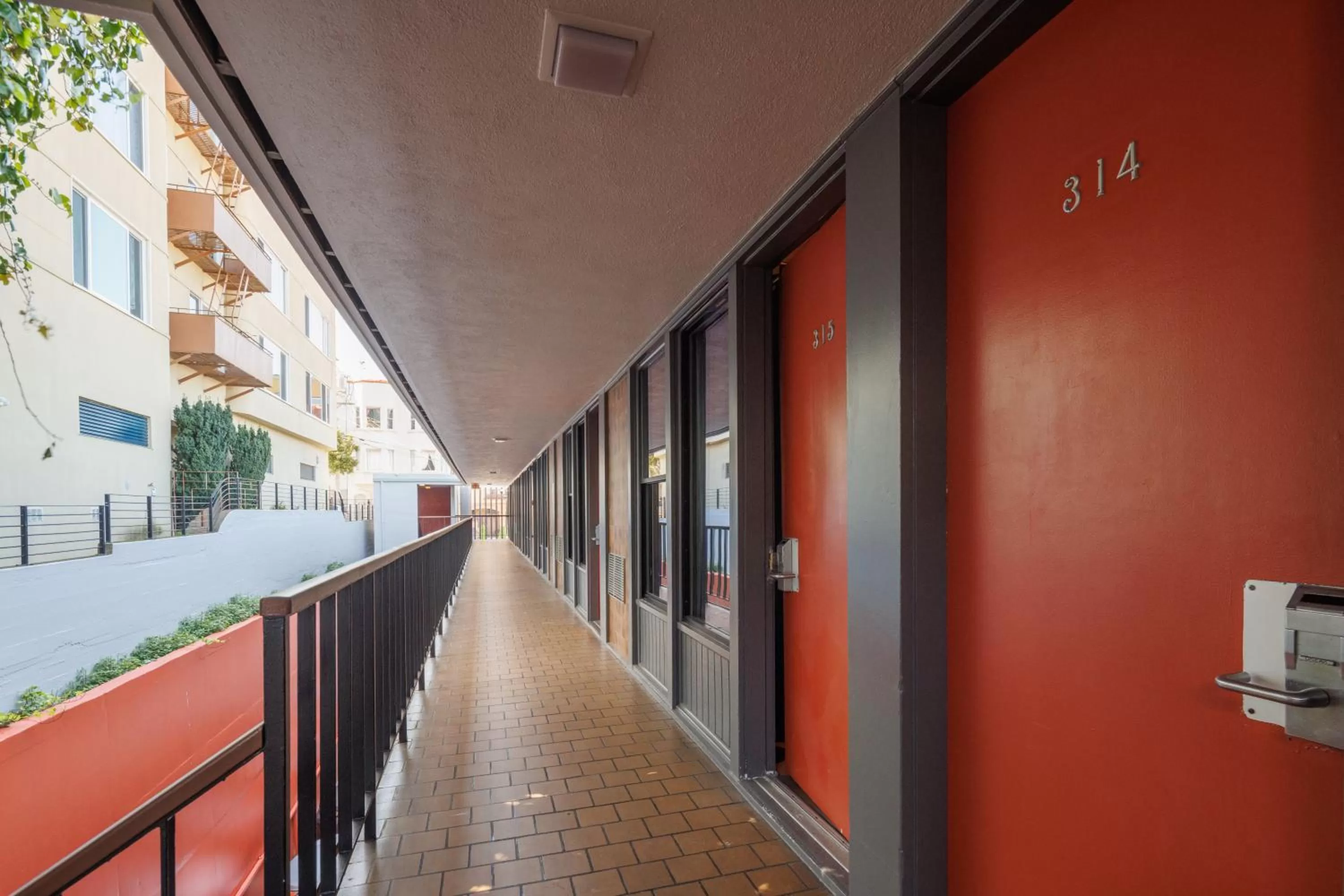 Property building in La Luna Inn, an Ascend Collection Hotel