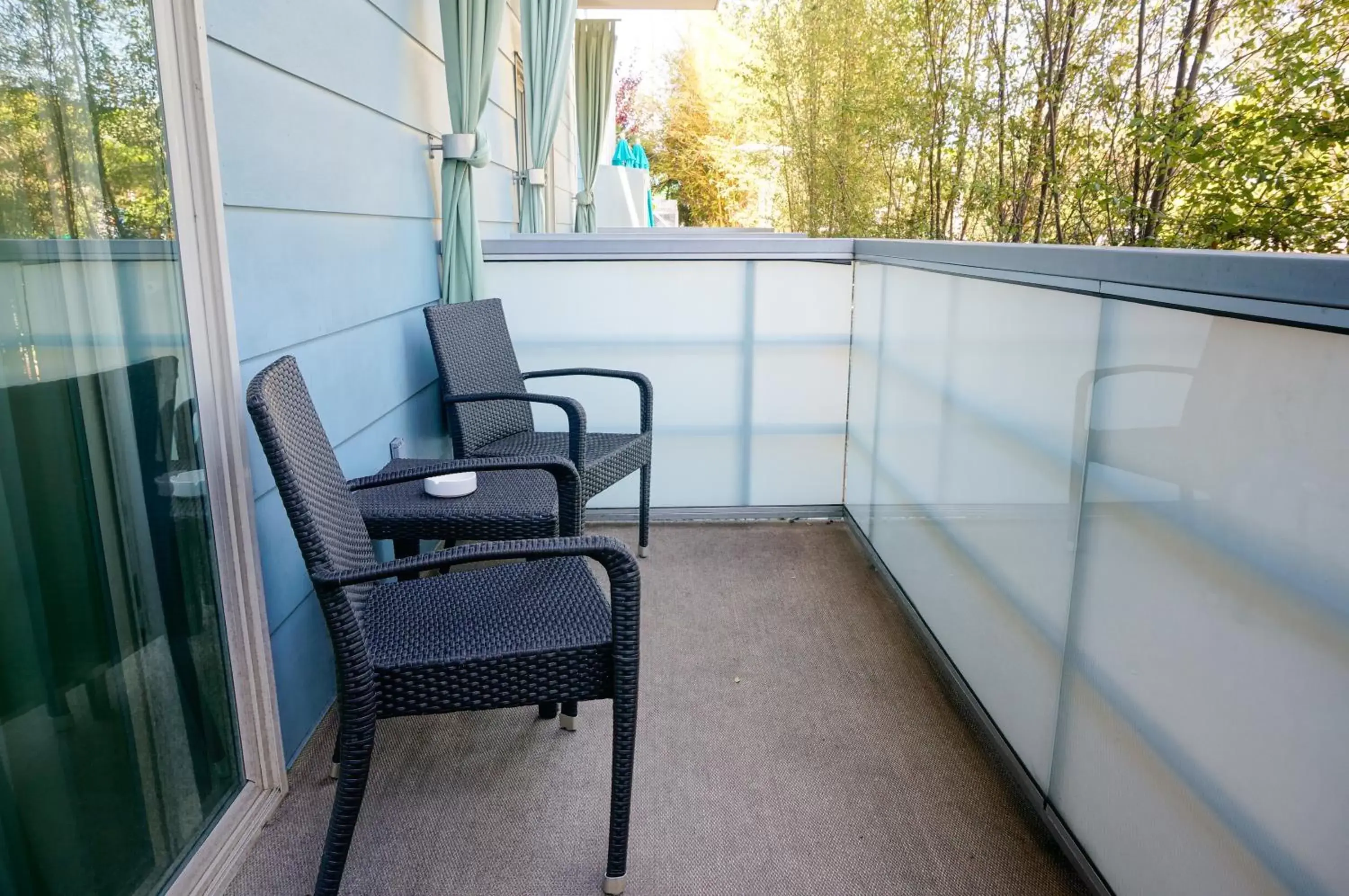 Patio, Balcony/Terrace in Shade Hotel Manhattan Beach