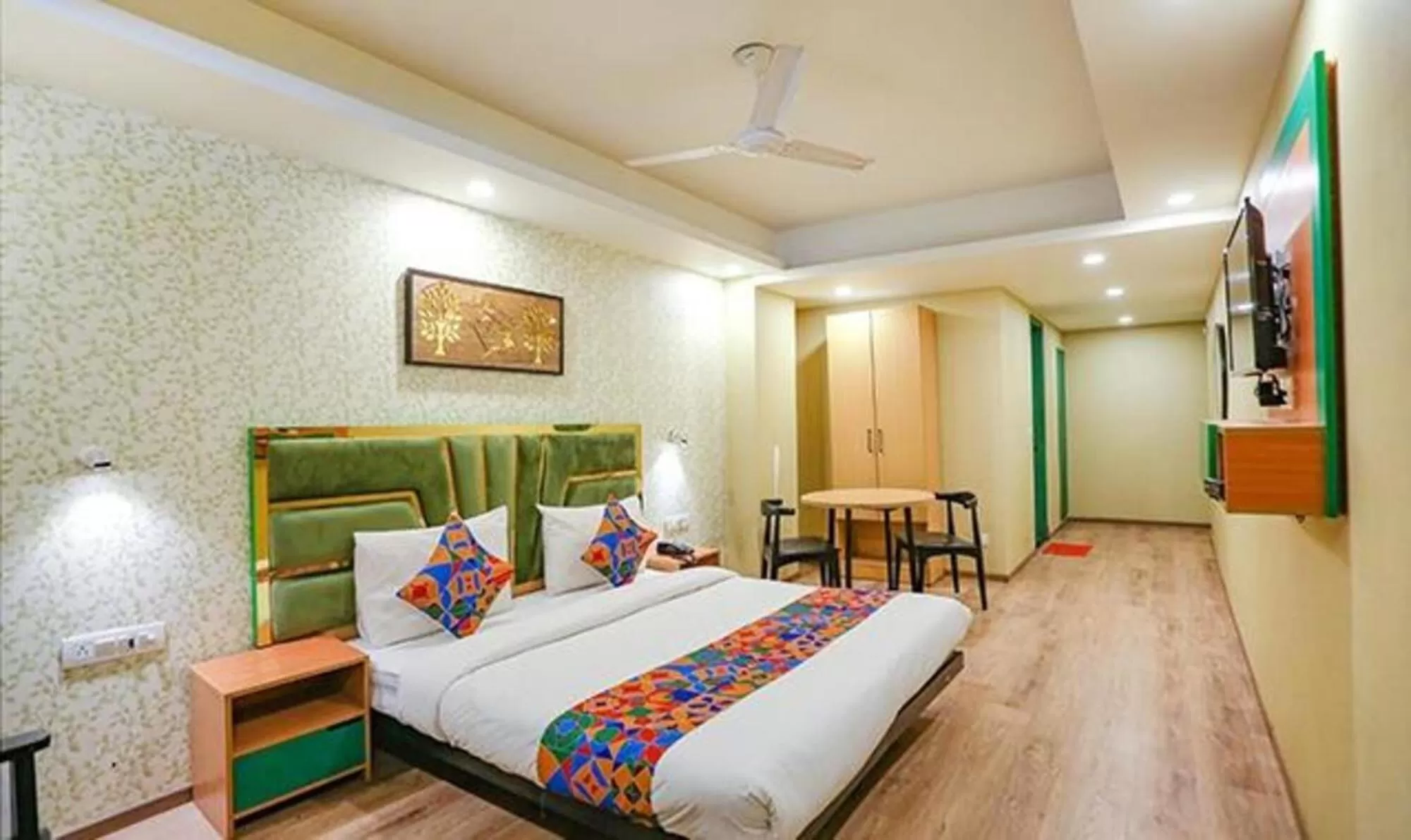 TV and multimedia in FabHotel Aerosky Grand