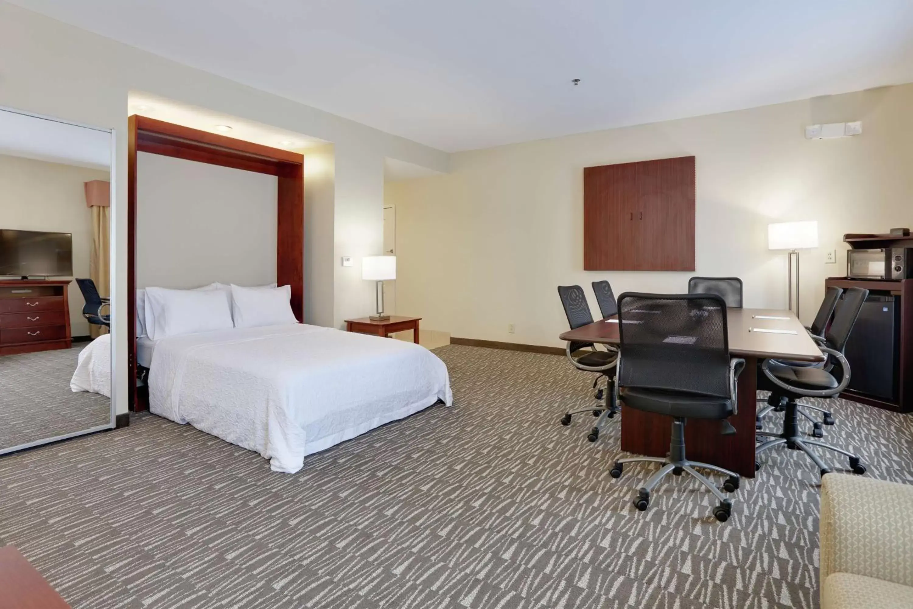 Bedroom in Hampton Inn & Suites Southern Pines-Pinehurst