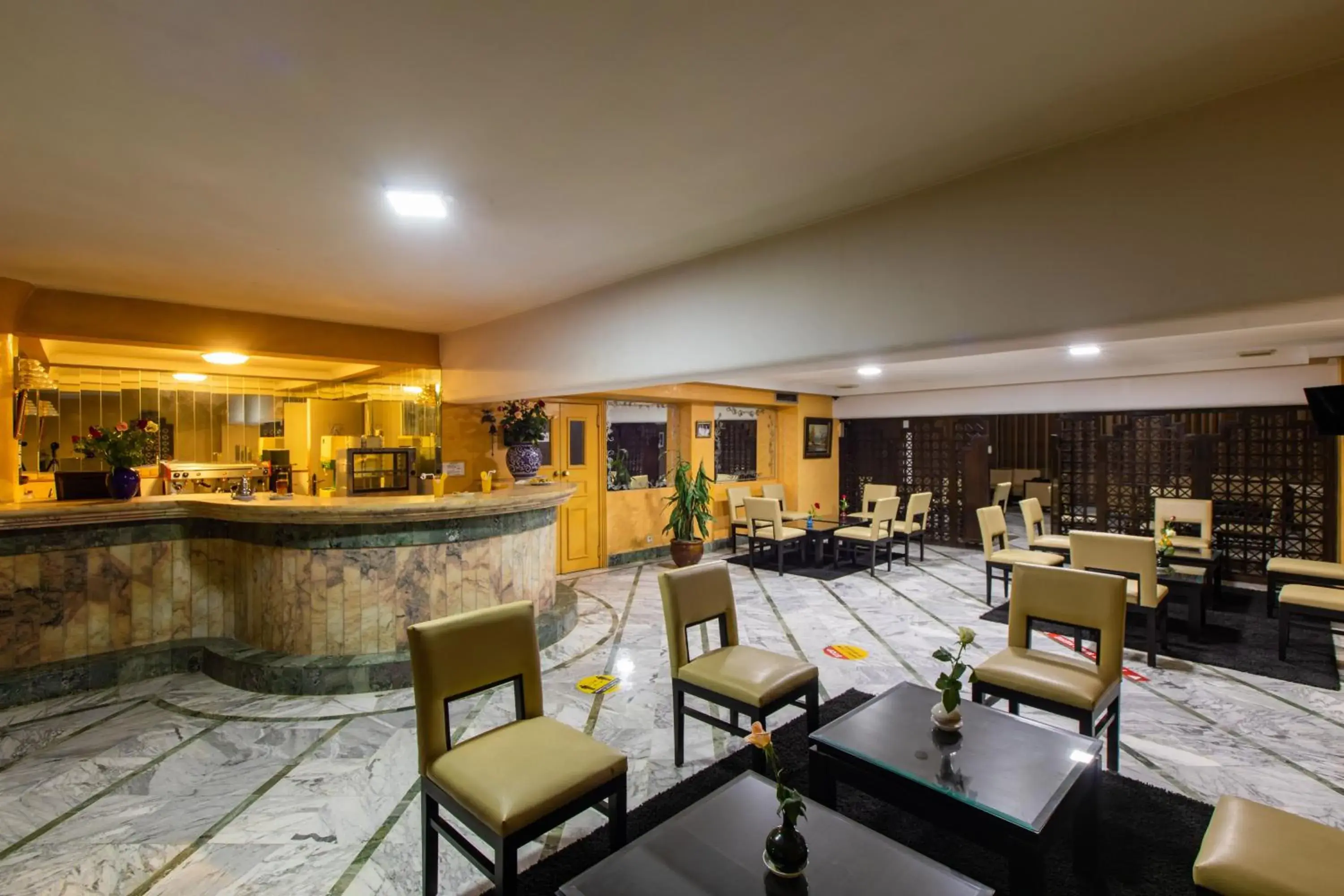 Lounge or bar, Restaurant/Places to Eat in Hotel Meriem Marrakech