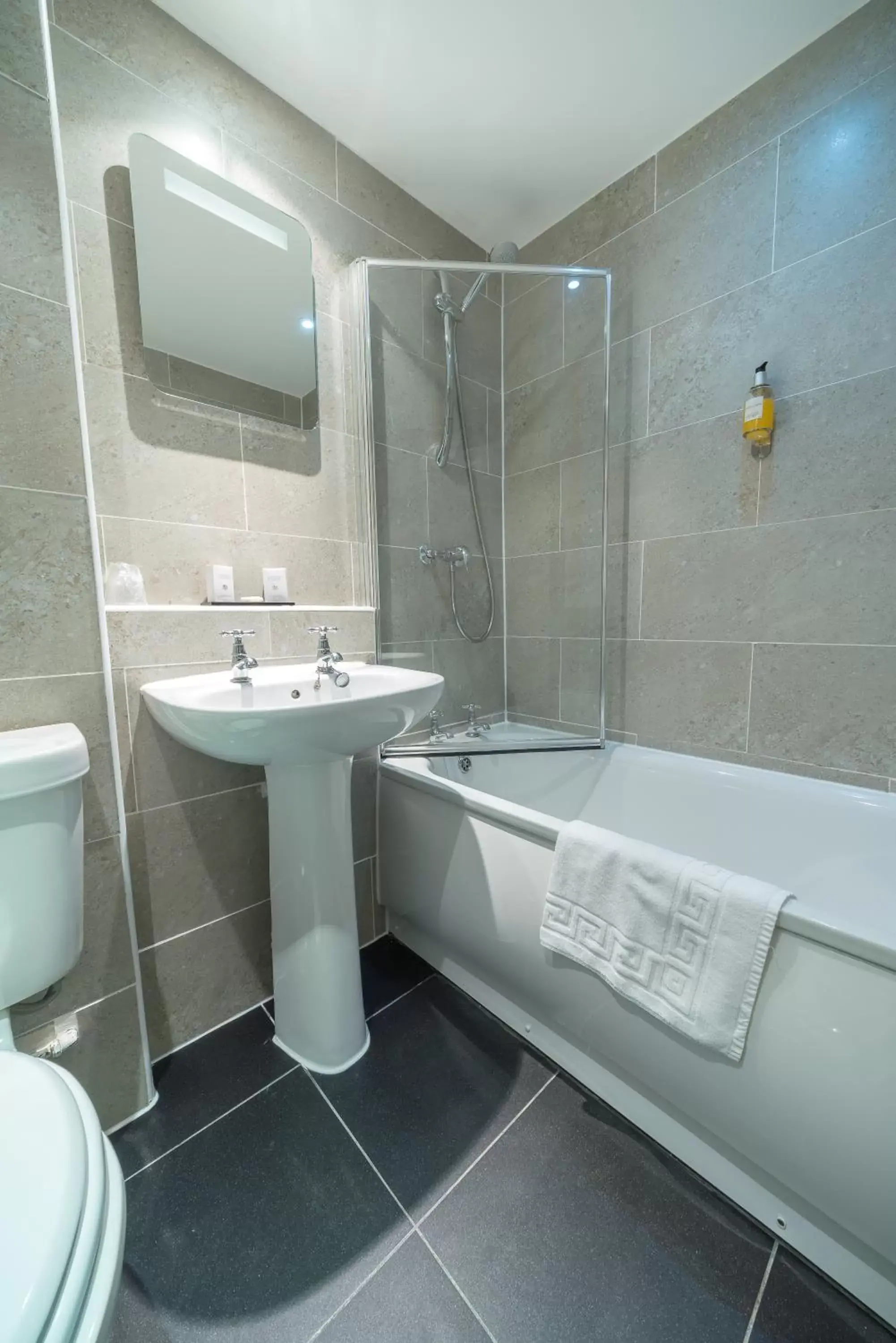 Toilet, Bathroom in Widnes Halton Everglades Park Hotel