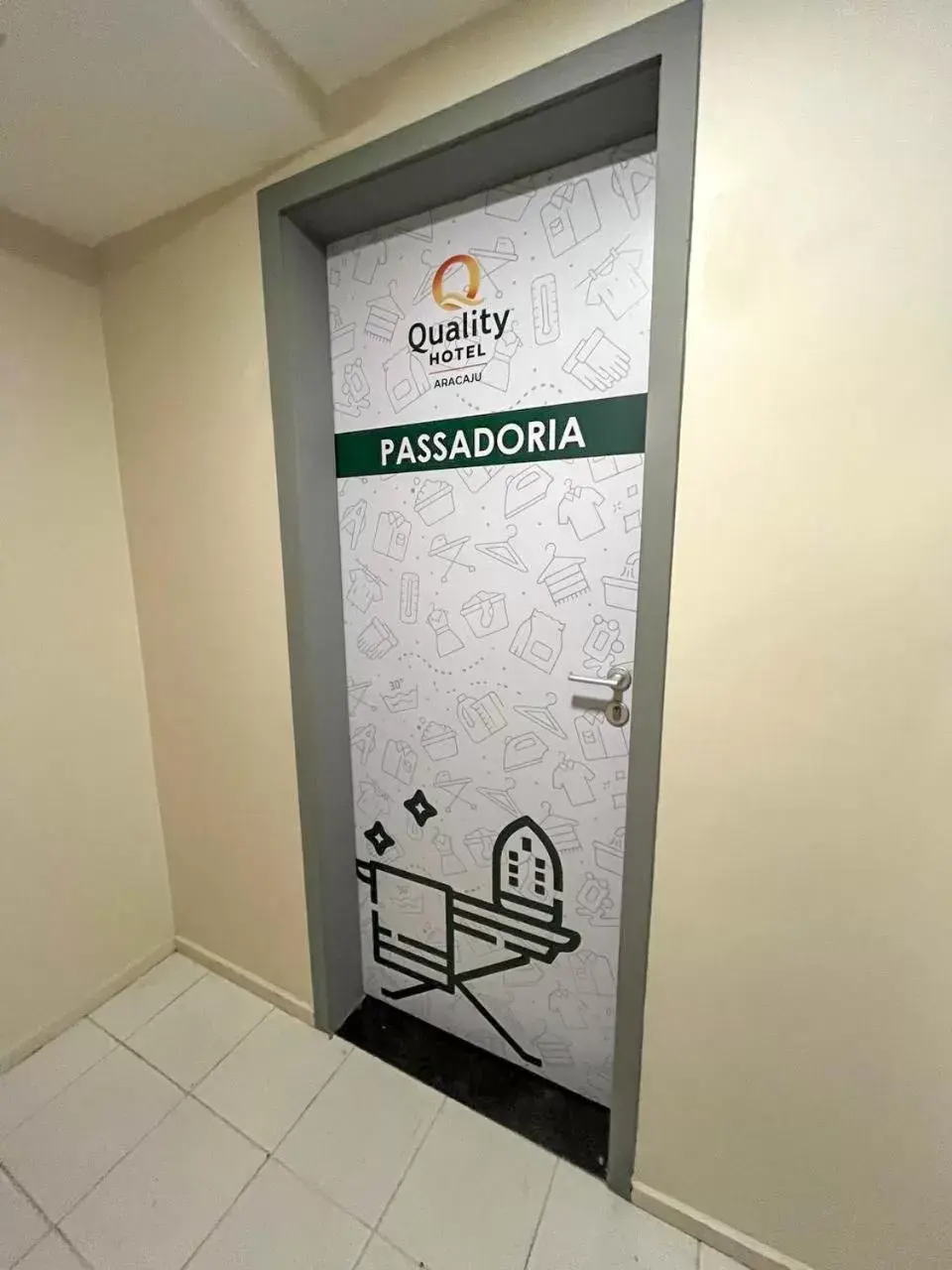 furniture, Property Logo/Sign in Quality Hotel Aracaju