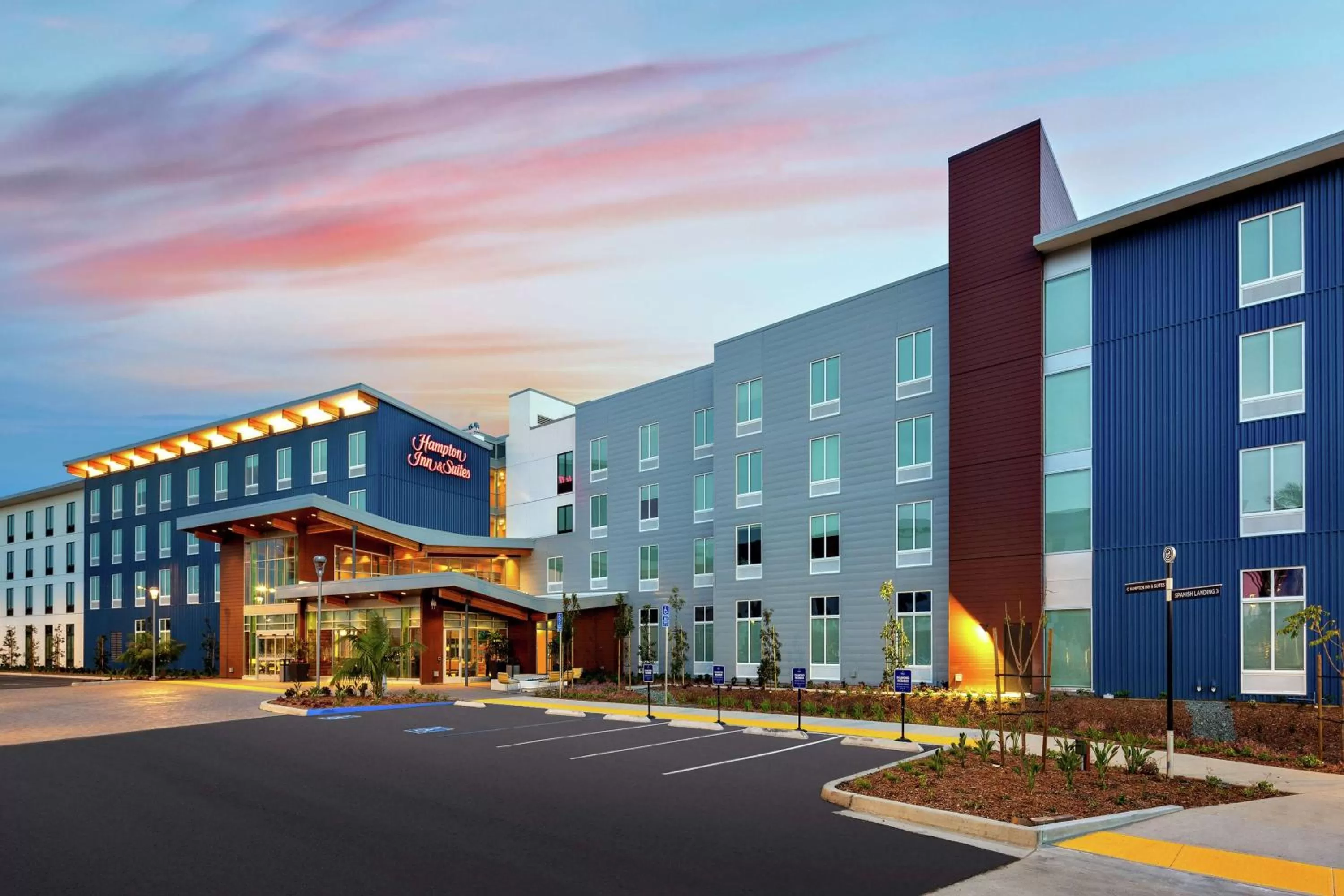 Property building in Hampton Inn & Suites San Diego Airport Liberty Station