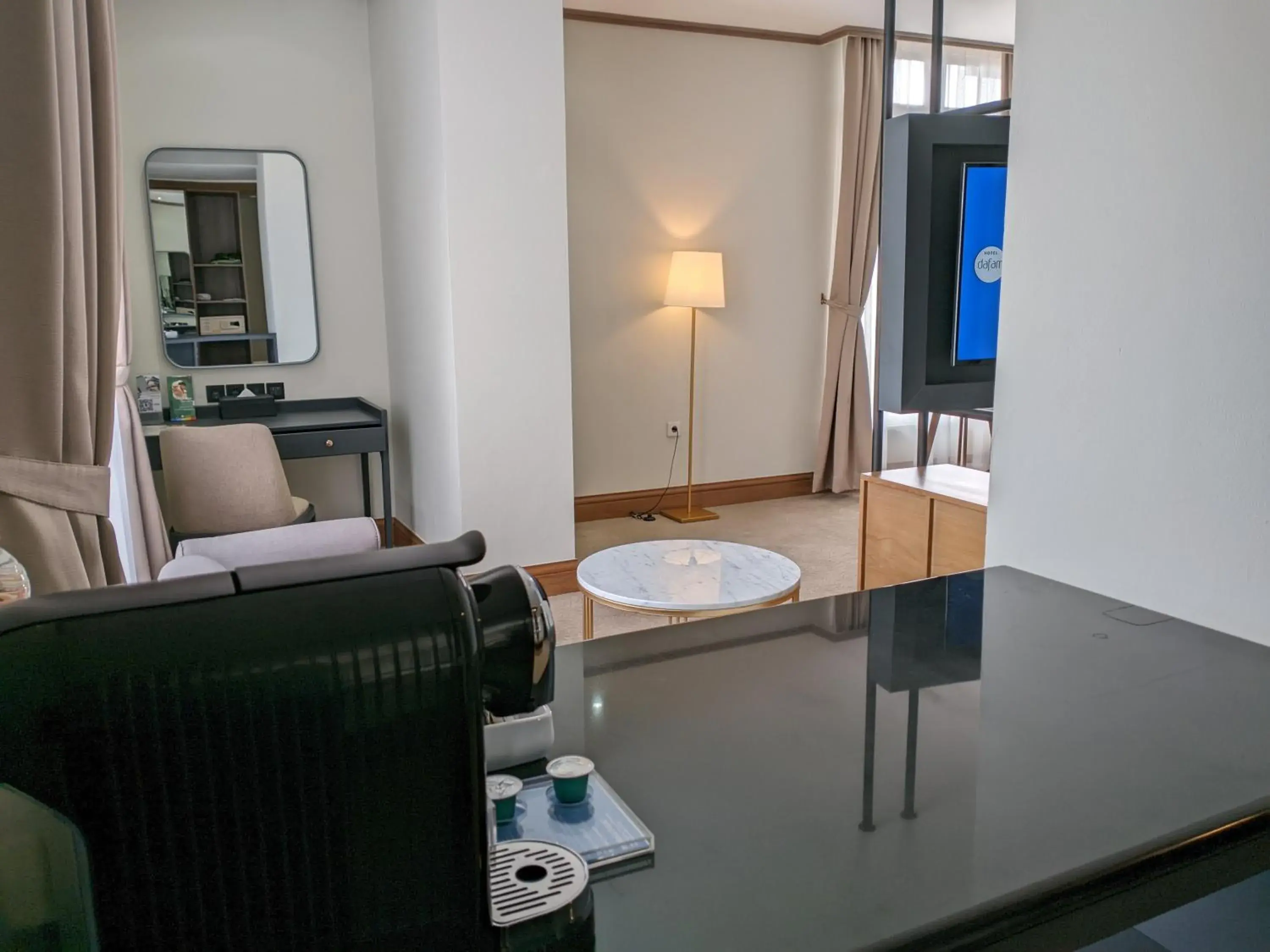 Living room in Hotel Dafam Semarang Living room in Hotel Dafam Semarang