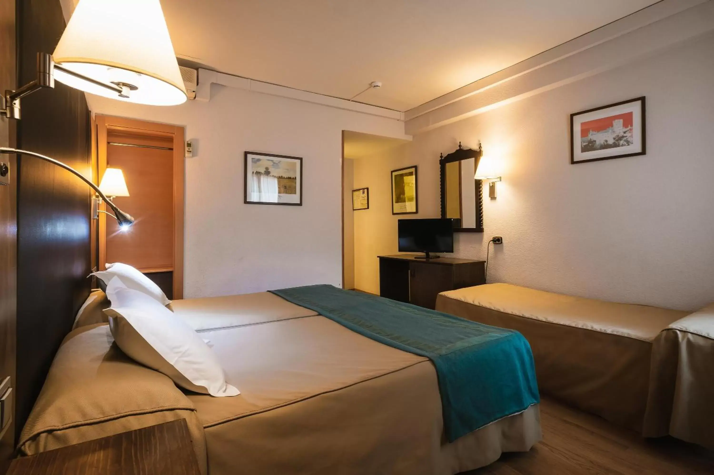 Bed in Hotel Corregidor