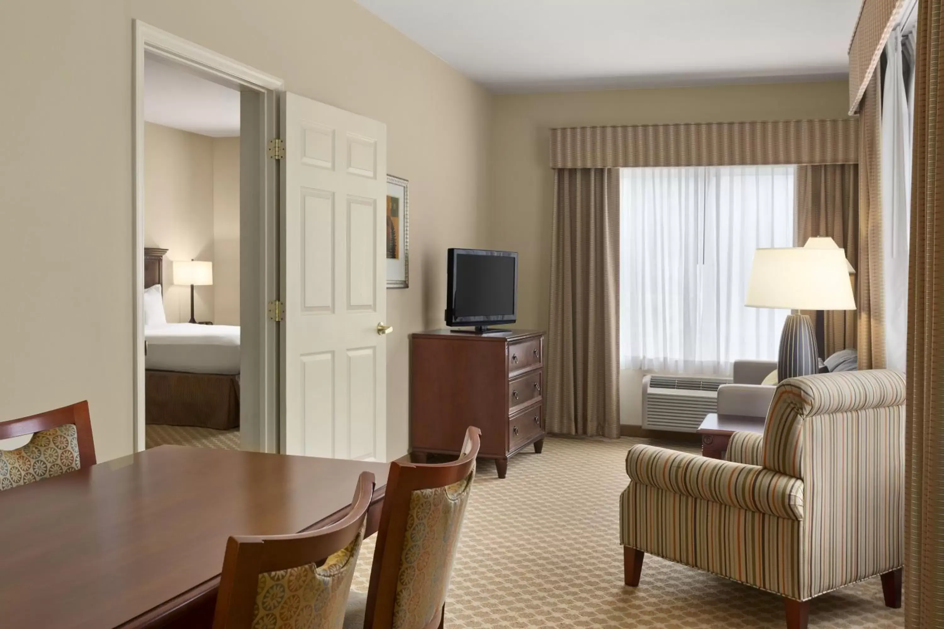 Photo of the whole room in Country Inn & Suites by Radisson, Saraland, AL