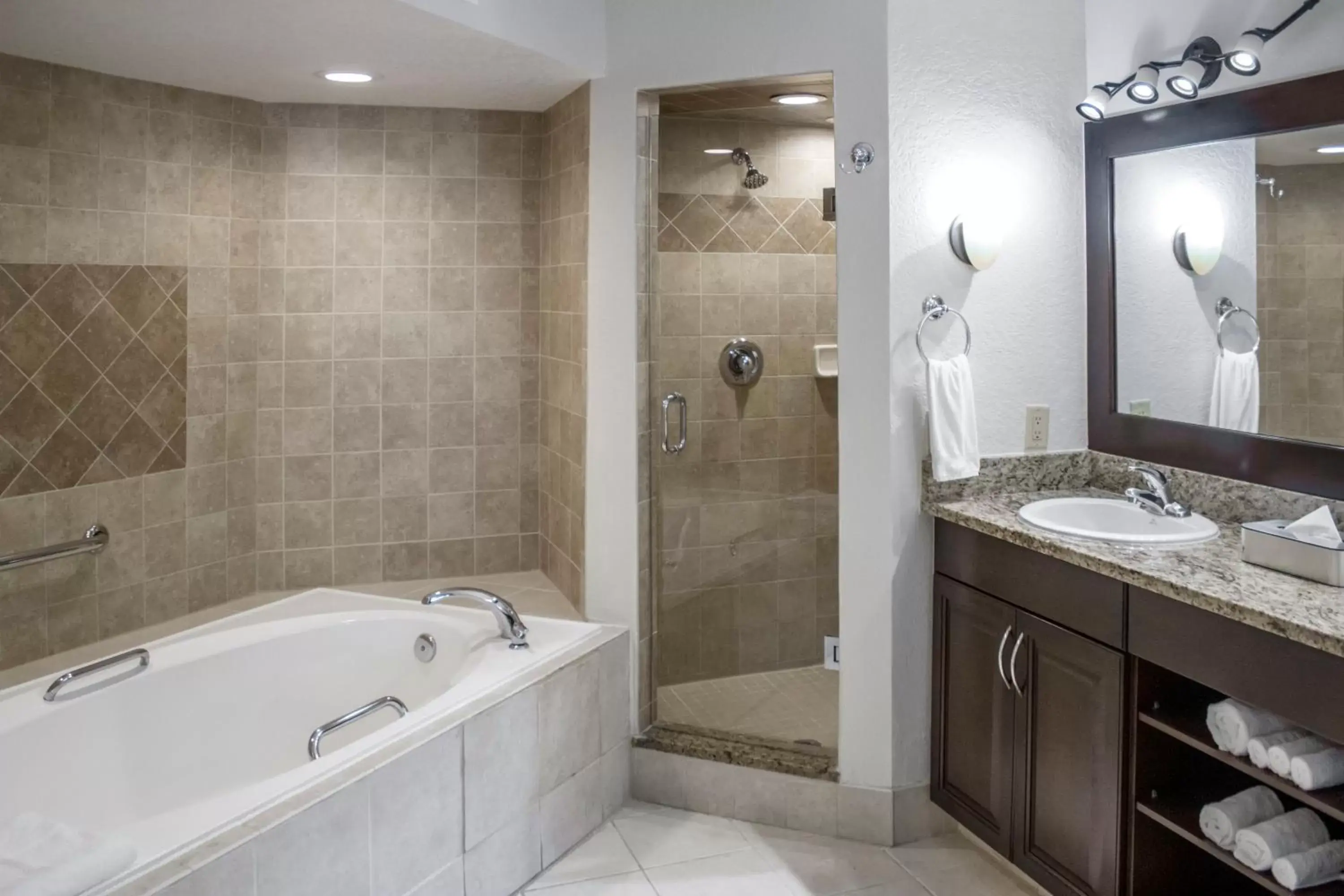 Toilet, Bathroom in Polynesian Isles Resort