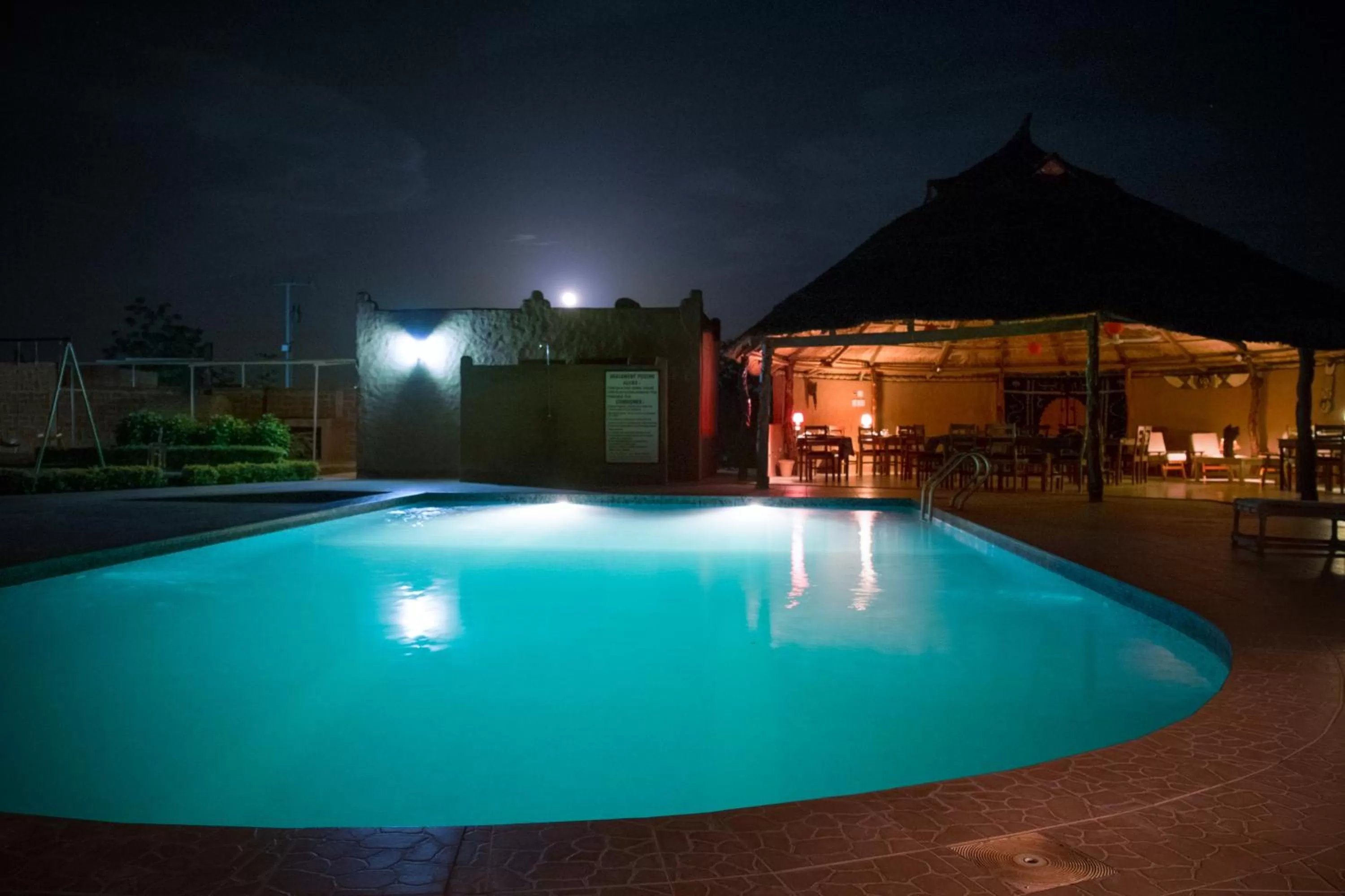 Night in Le Grand Calao