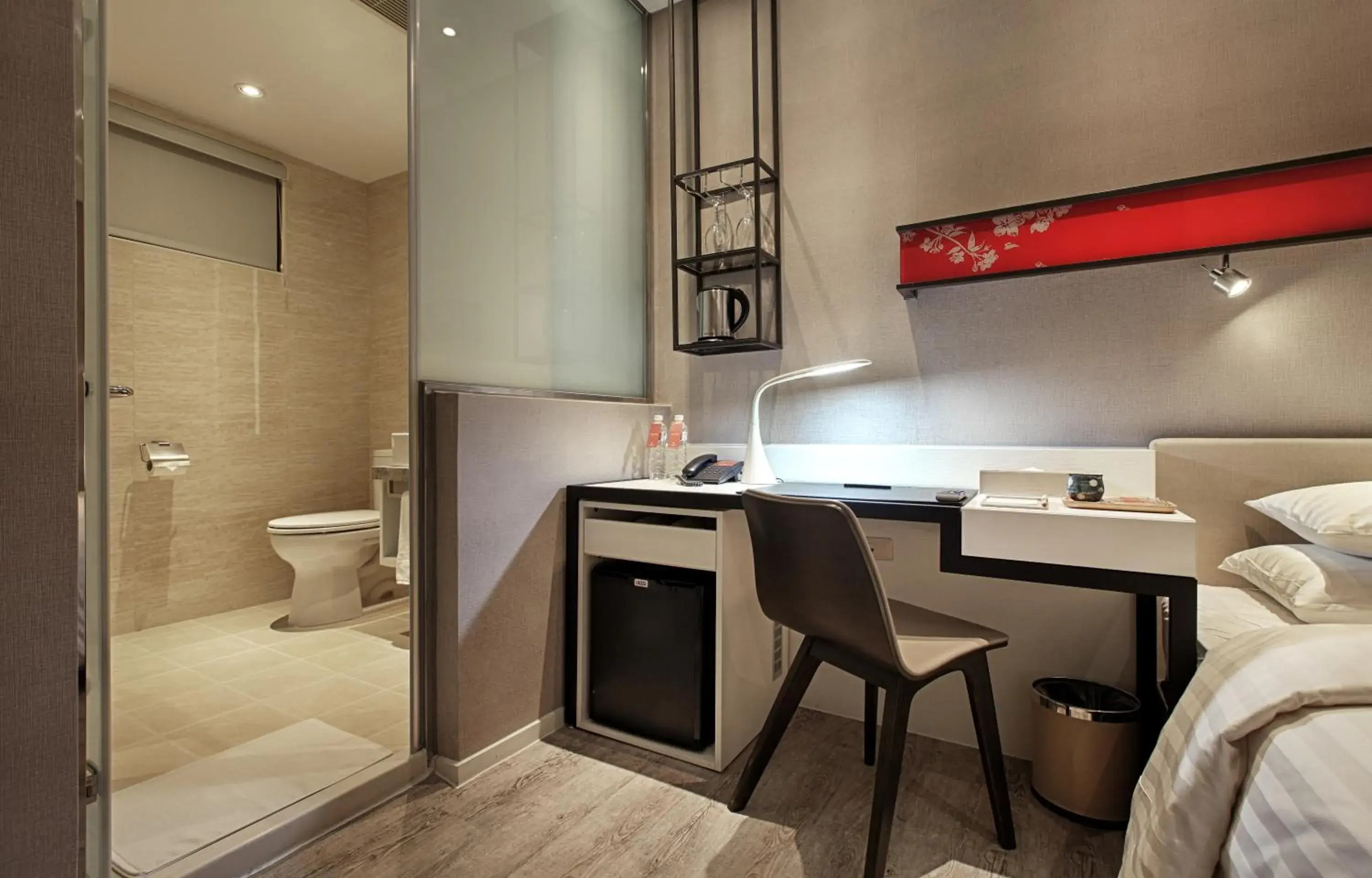 Bathroom, Kitchen/Kitchenette in City Place