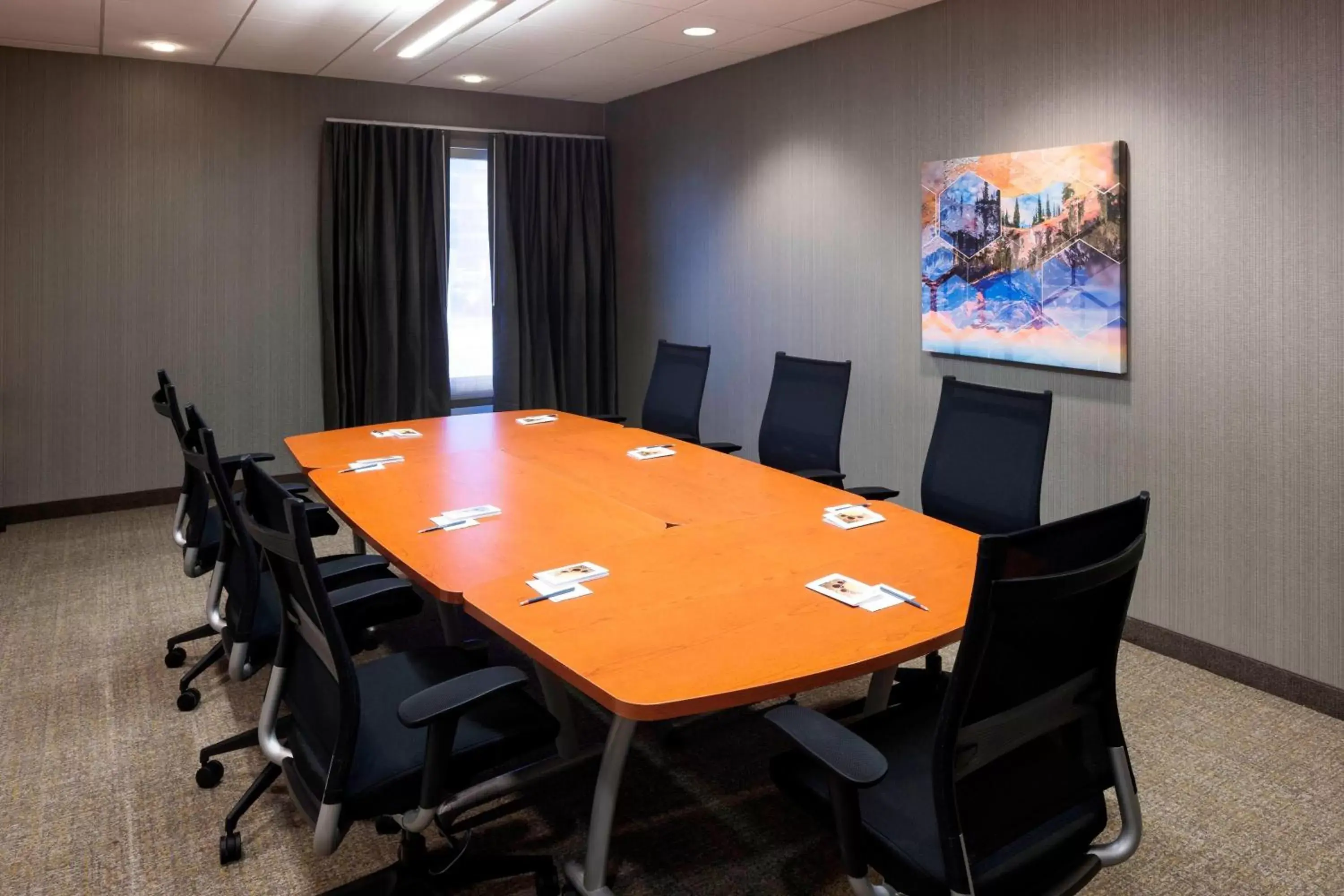 Meeting/conference room in SpringHill Suites by Marriott Salt Lake City Airport