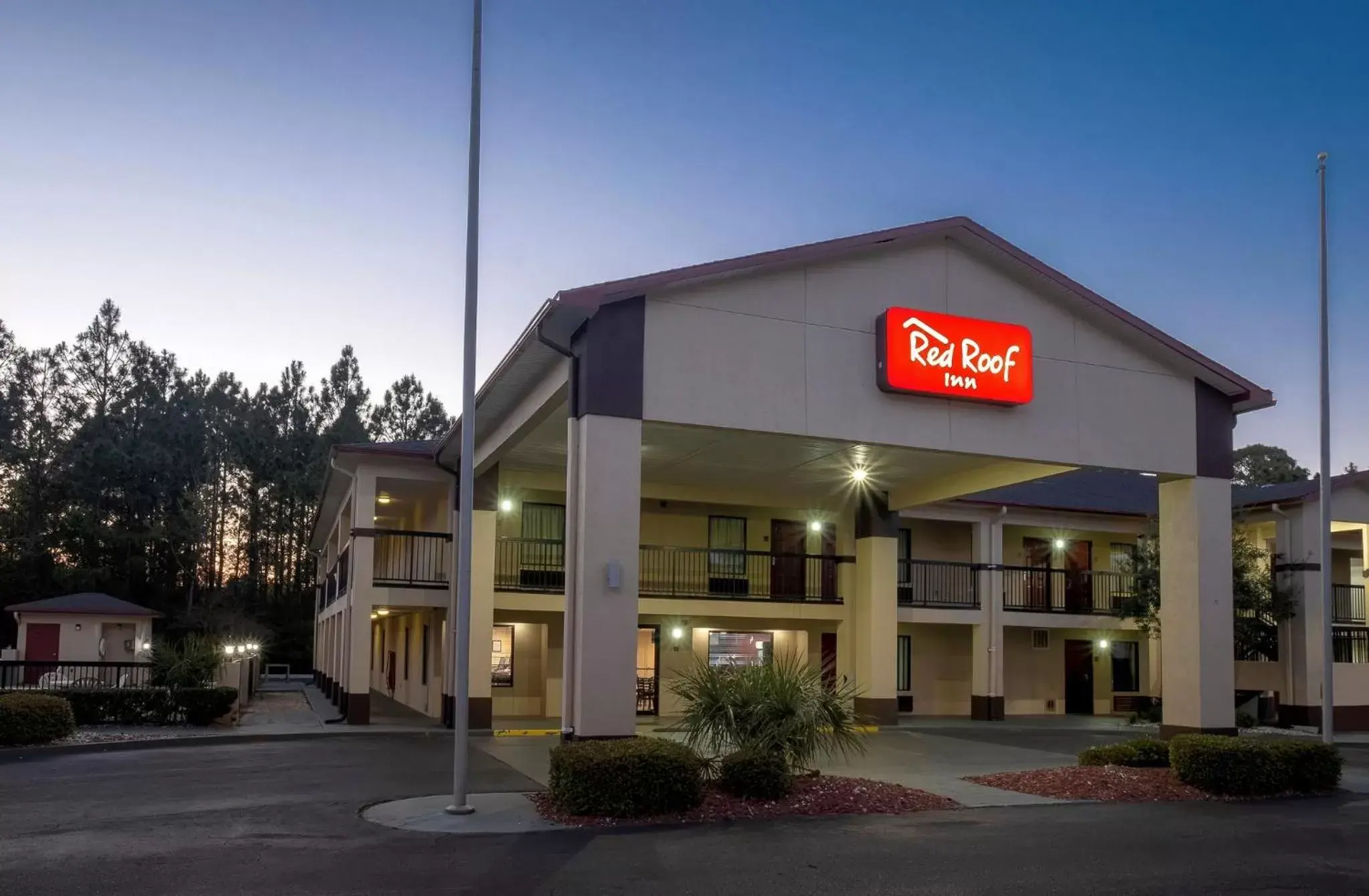 Property Building in Red Roof Inn Gulf Shores