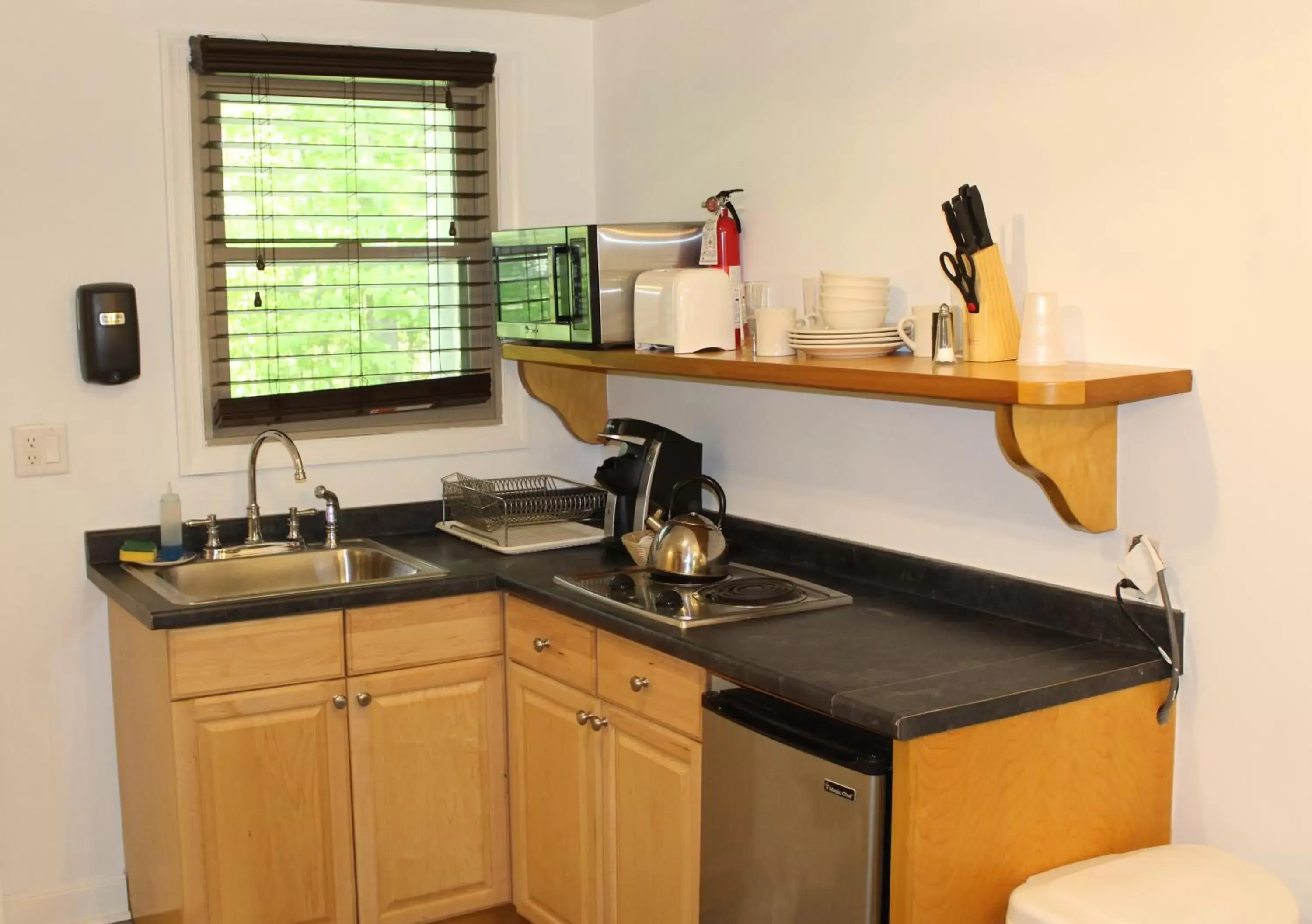 Kitchen/Kitchenette in Catskill Seasons Inn