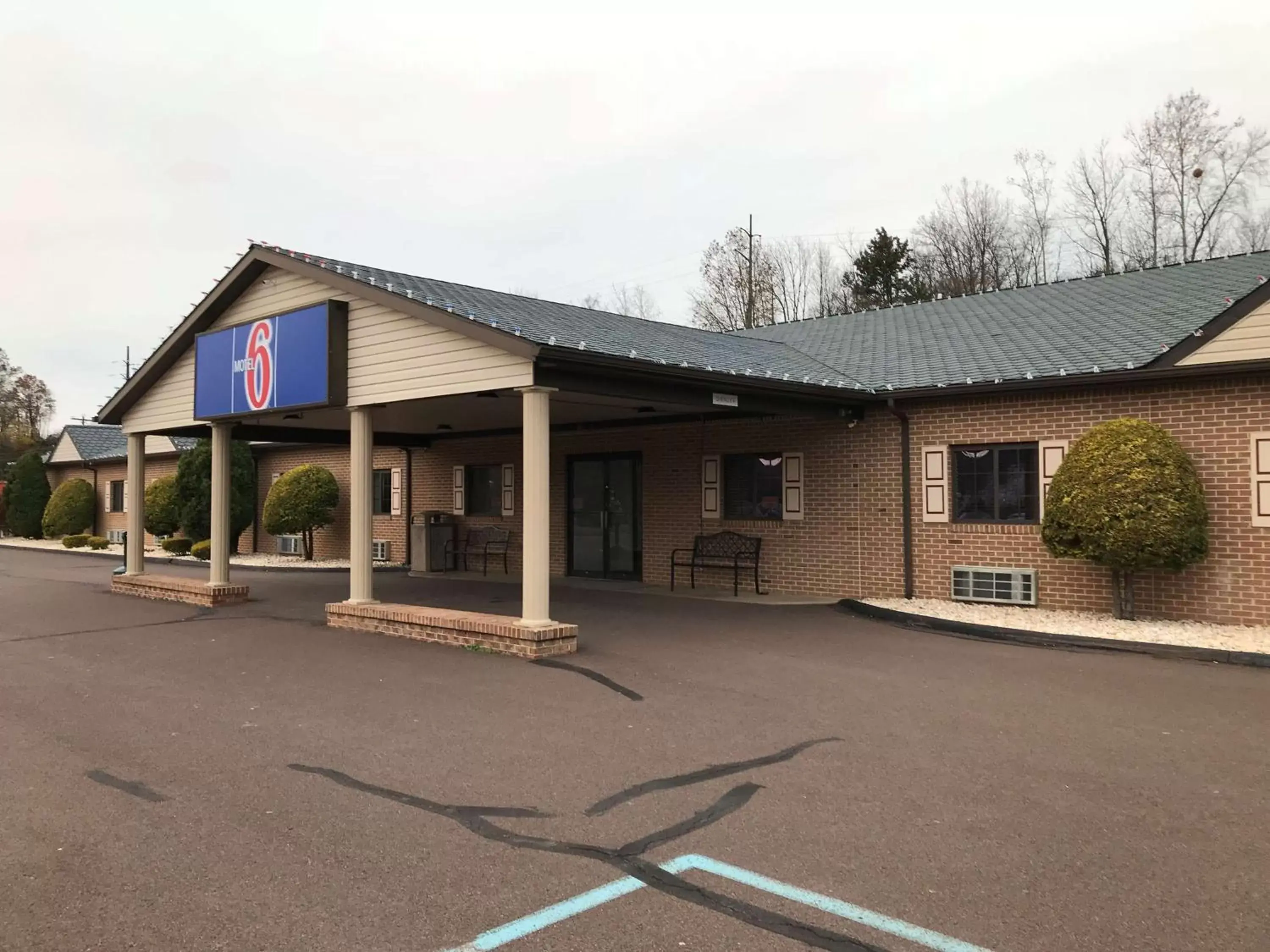 Property Building in Motel 6-Bloomsburg, PA