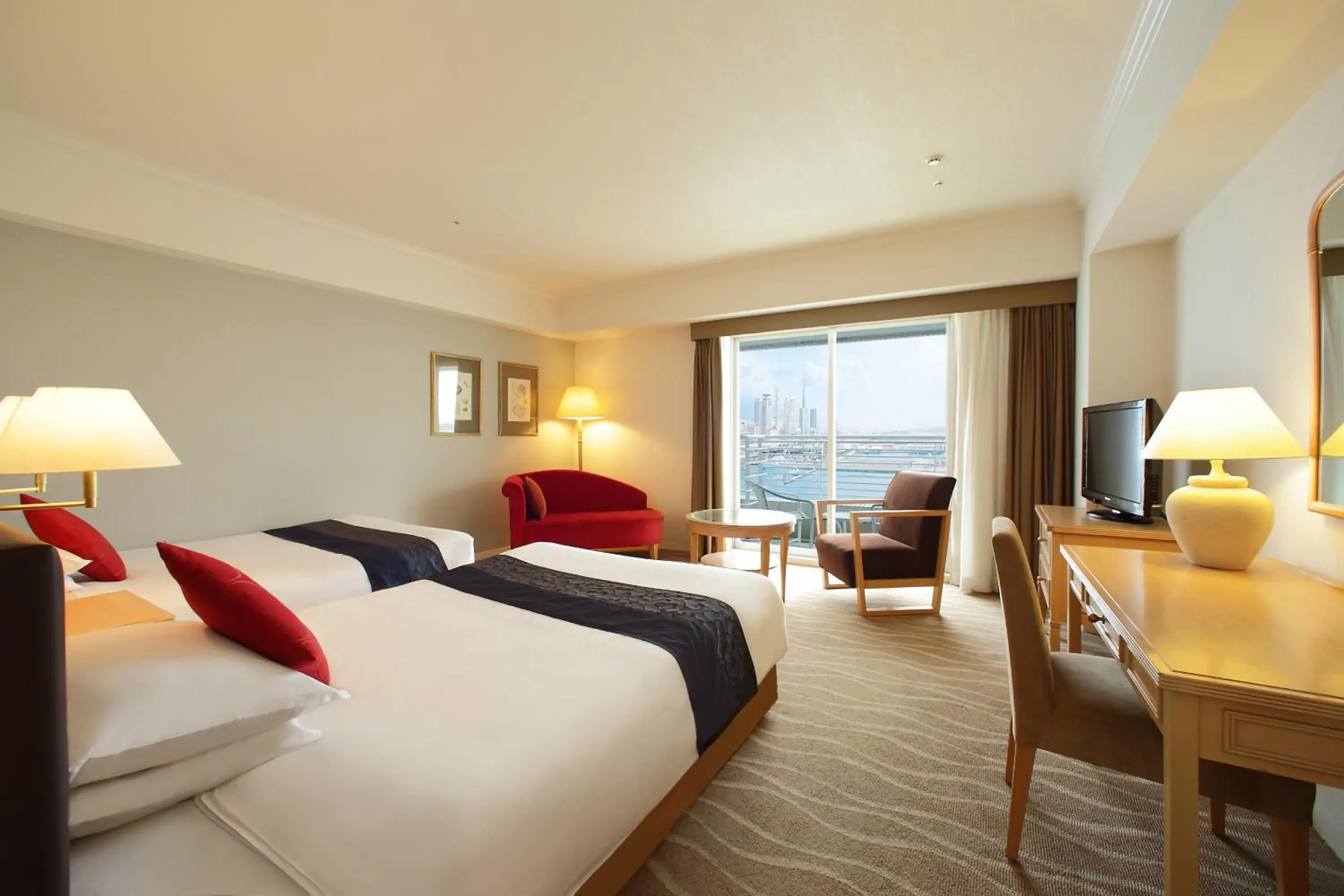 Photo of the whole room in Kobe Meriken Park Oriental Hotel