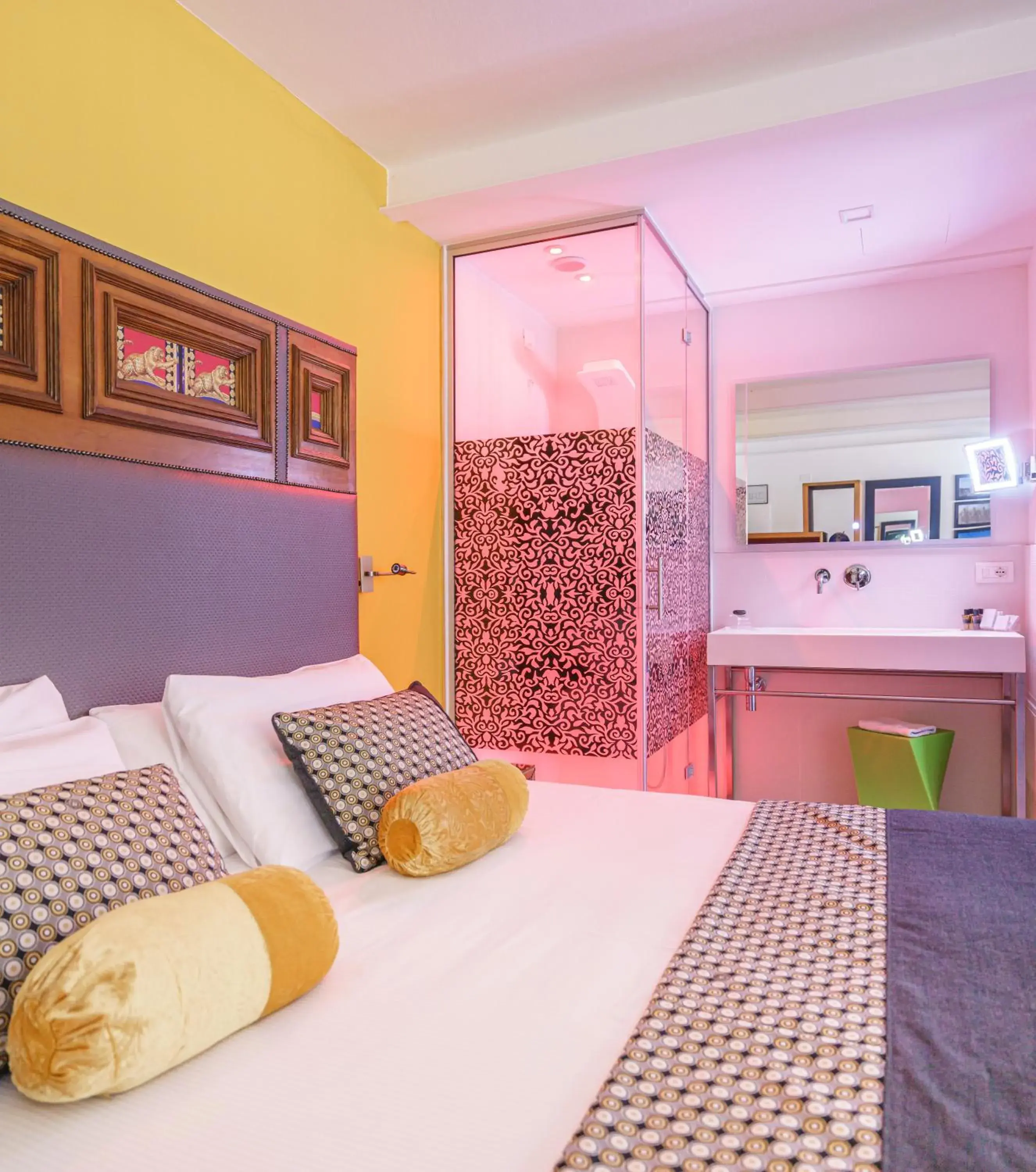 Bedroom, Bed in Hotel Lampara