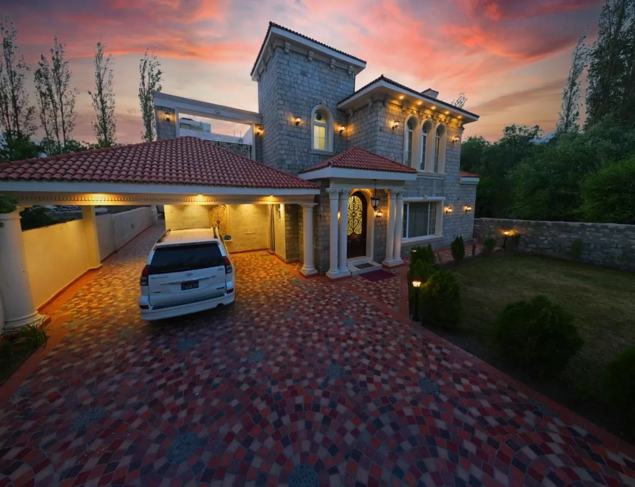 Property Building in Arish Luxury Suites