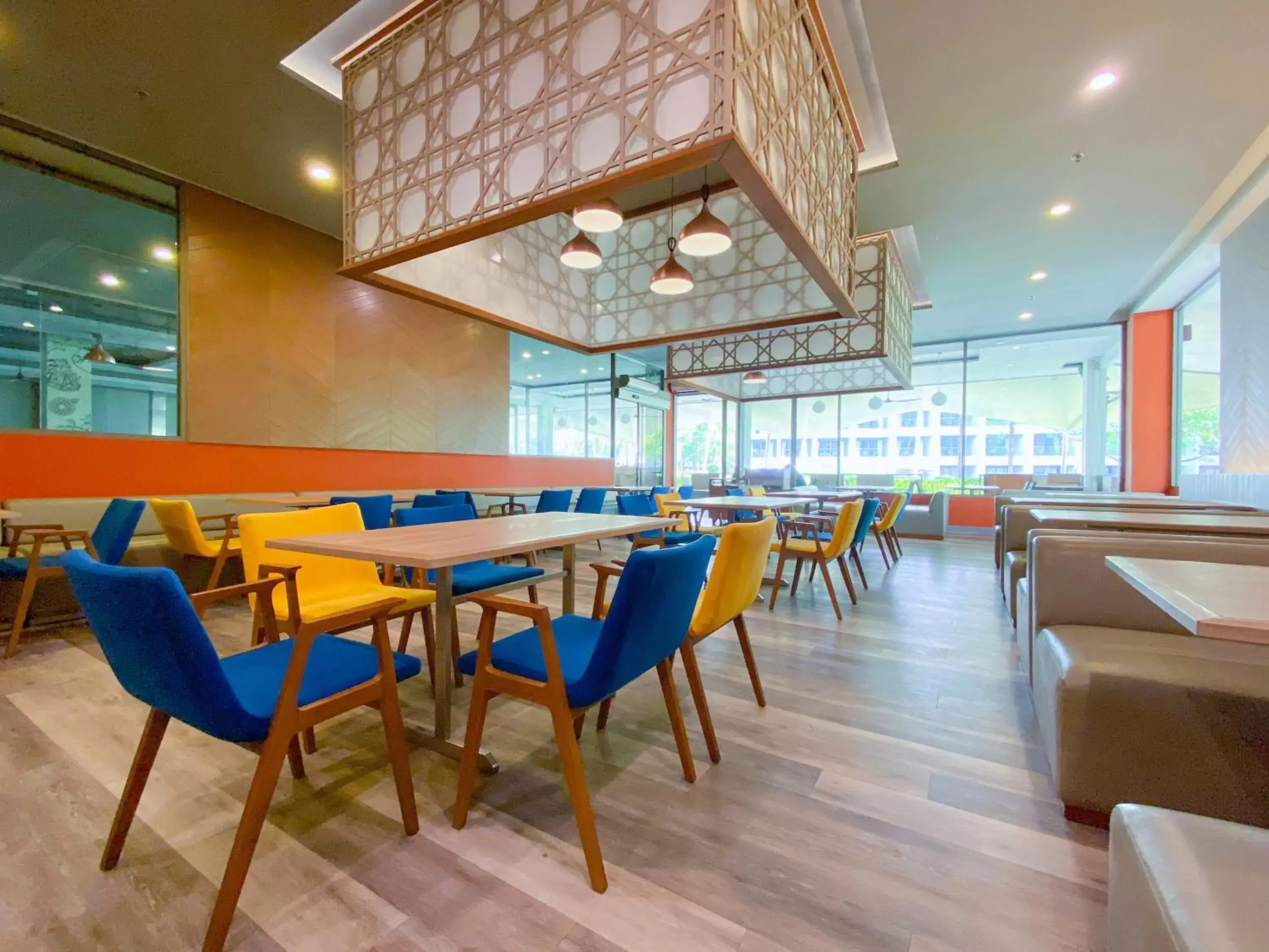 Restaurant/places to eat in X10 Khaolak Resort Restaurant/places to eat in X10 Khaolak Resort