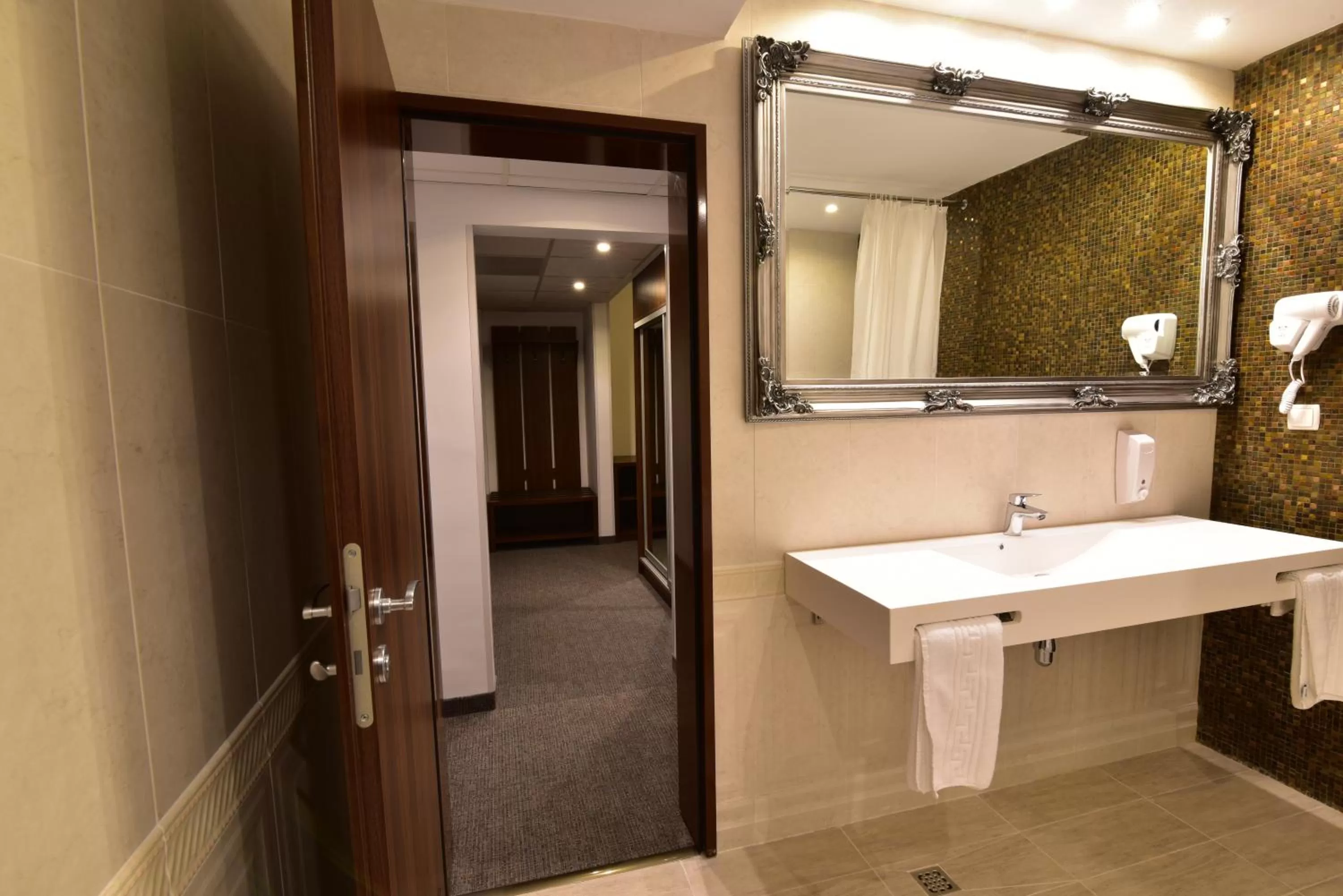 Bathroom in Hotel Forum