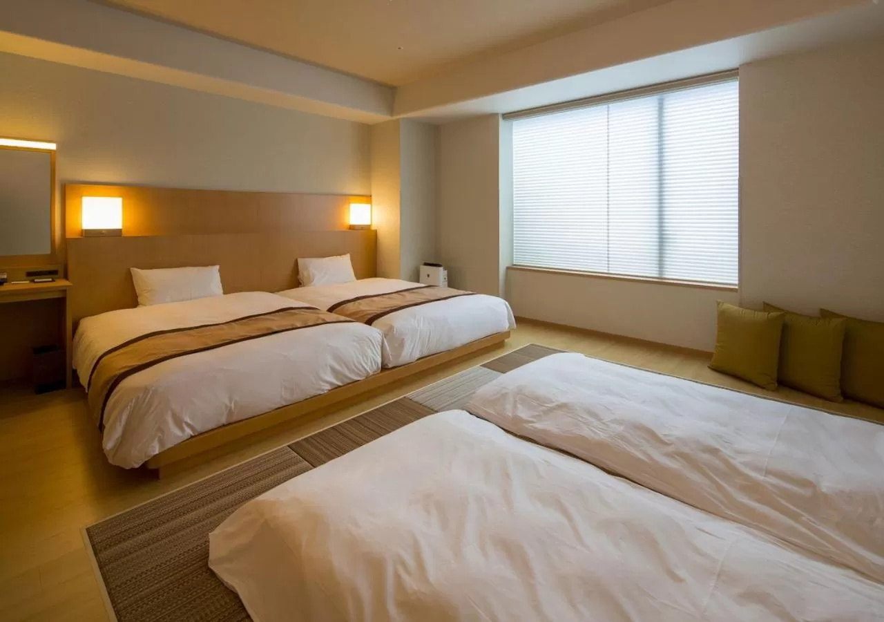 Photo of the whole room, Bed in Hotel Monterey Fukuoka