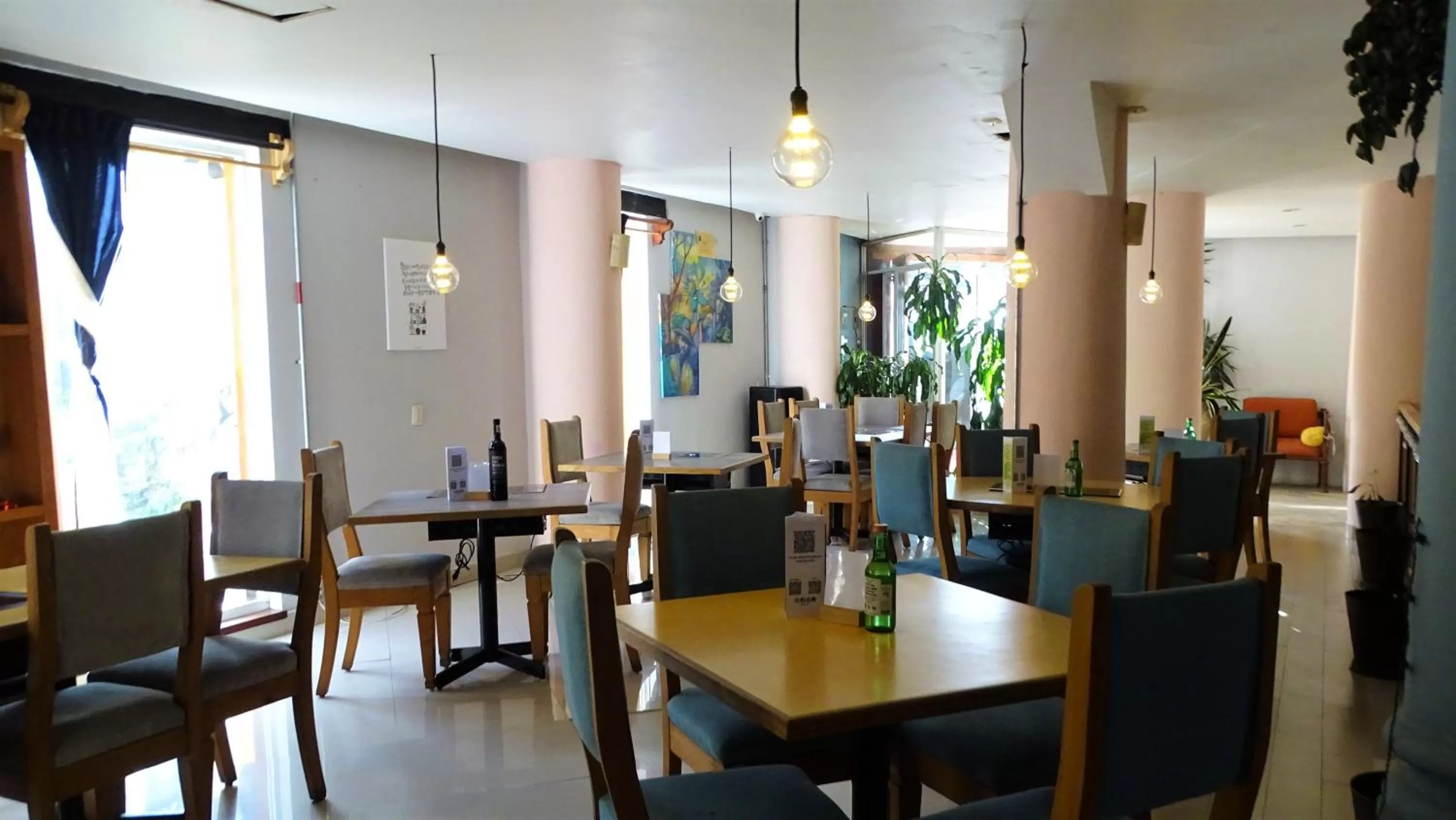 Restaurant/places to eat in Hotel Barrio Antiguo