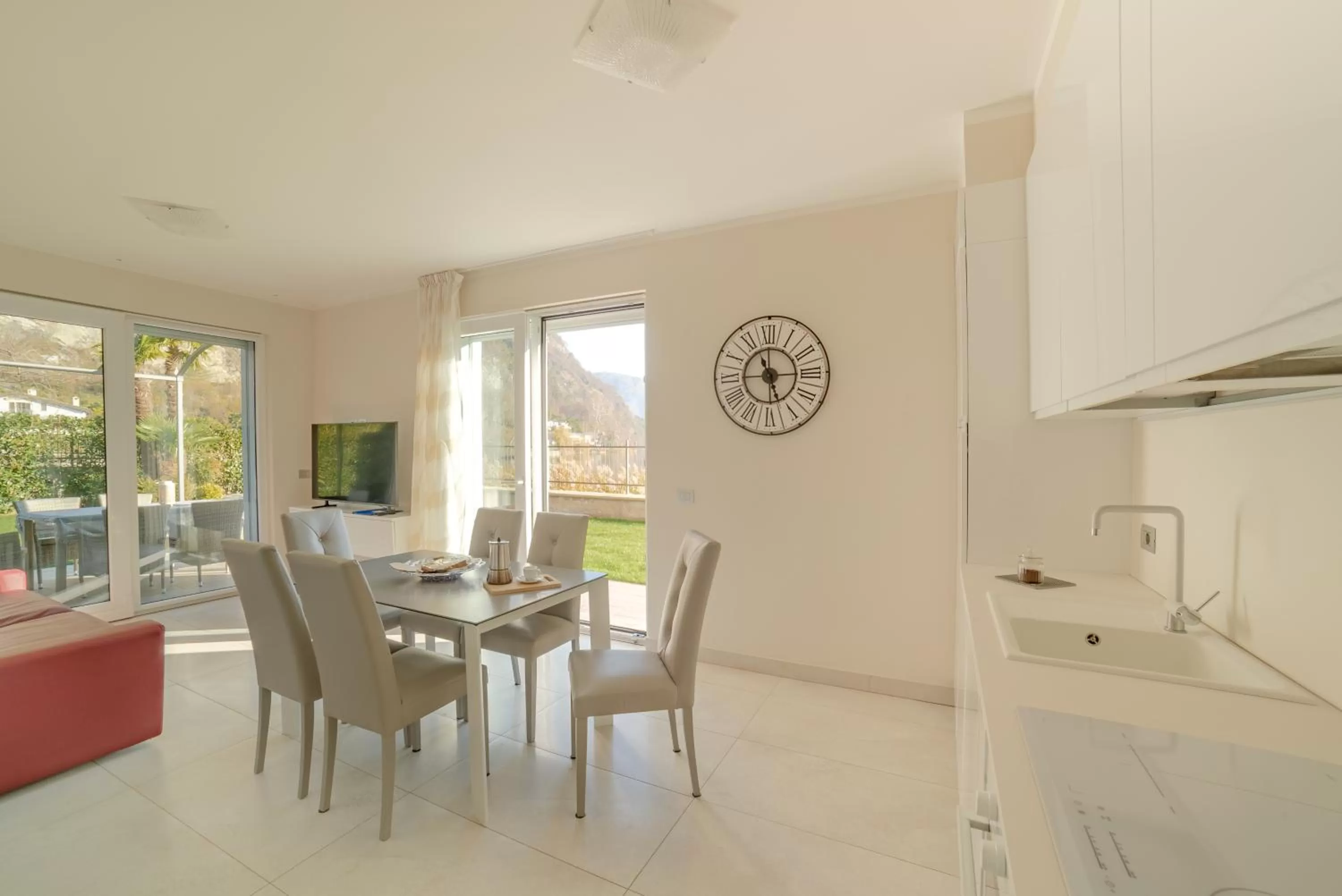 Seating area in Yachting Residence