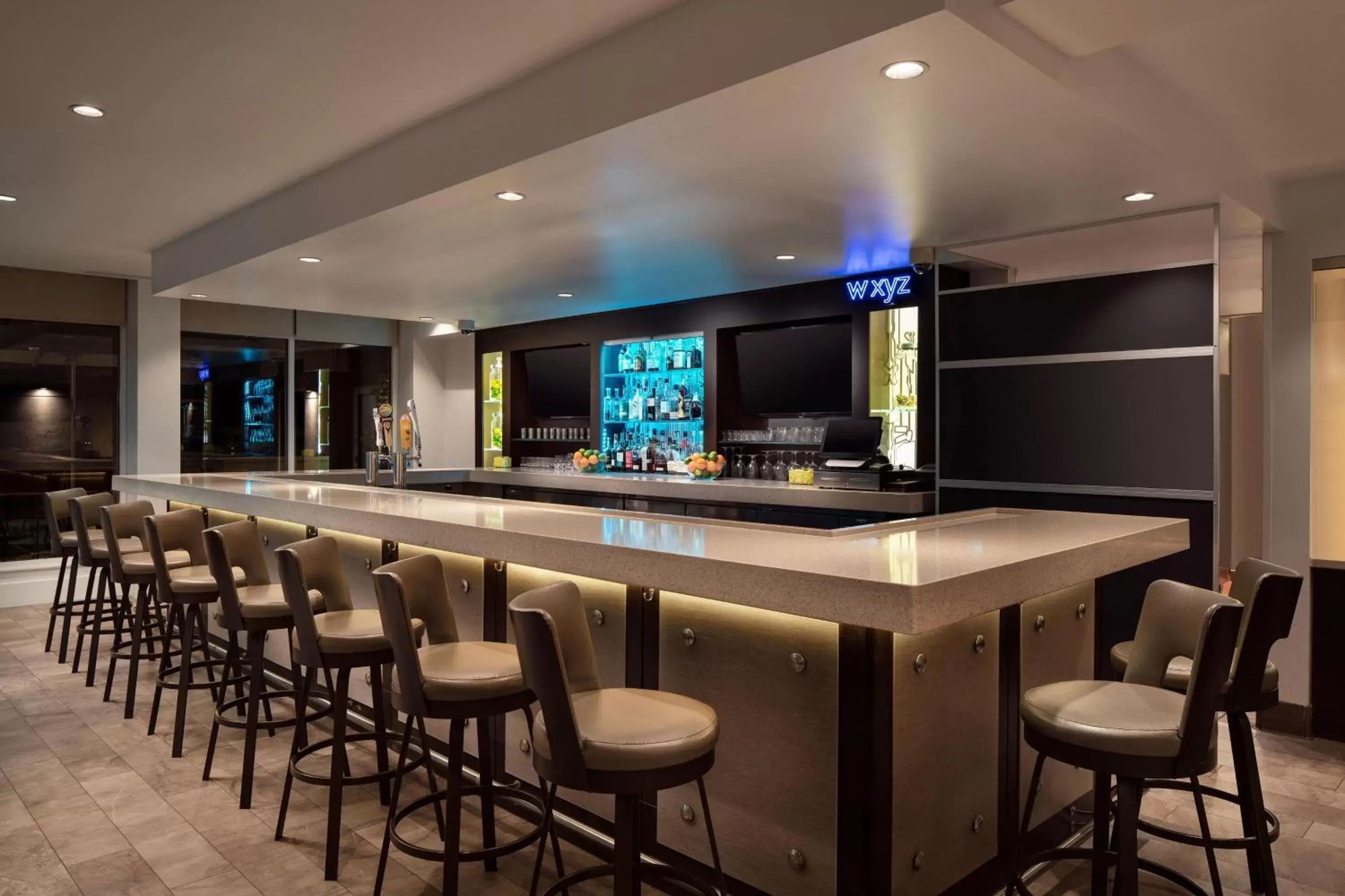 Restaurant/places to eat, Lounge/Bar in Aloft Mountain View
