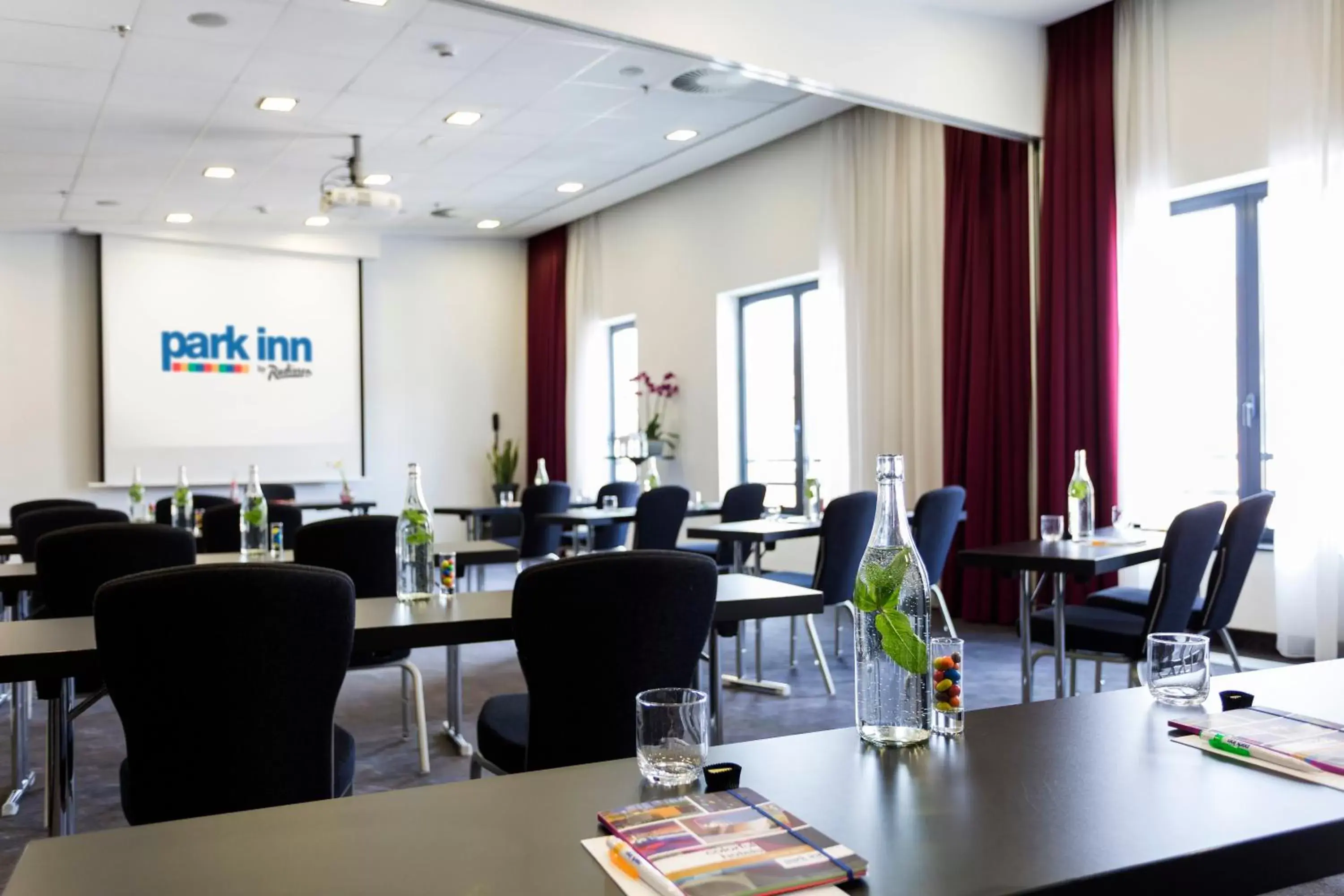 Meeting/conference room in Park Inn by Radisson Leuven