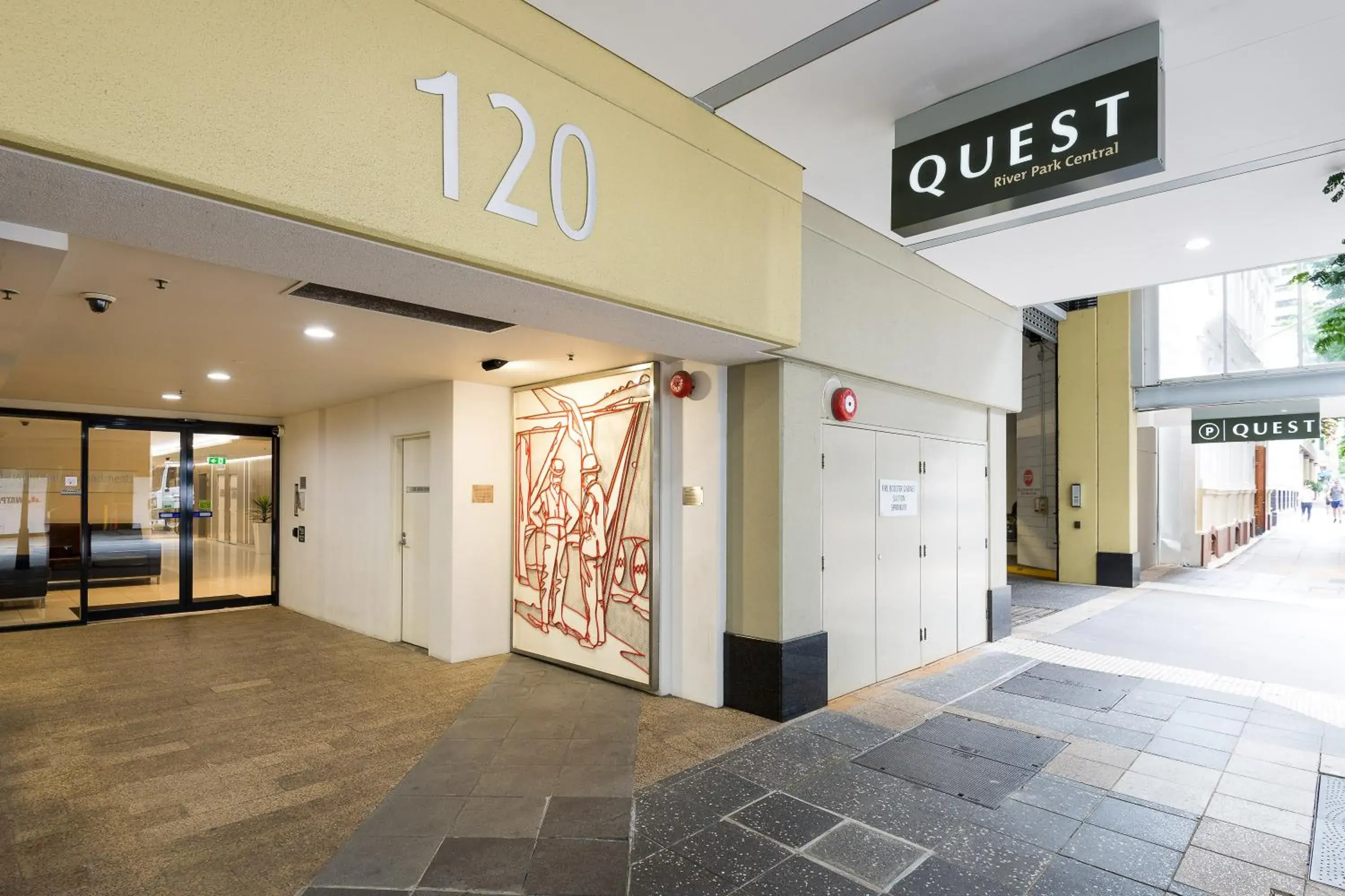 Facade/entrance in Quest River Park Central