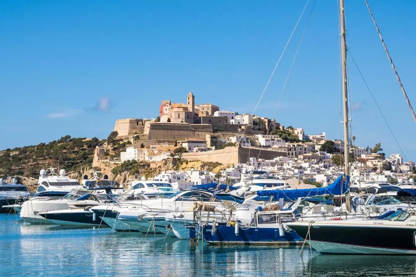 Nearby landmark, Neighborhood in Ocean Drive Ibiza