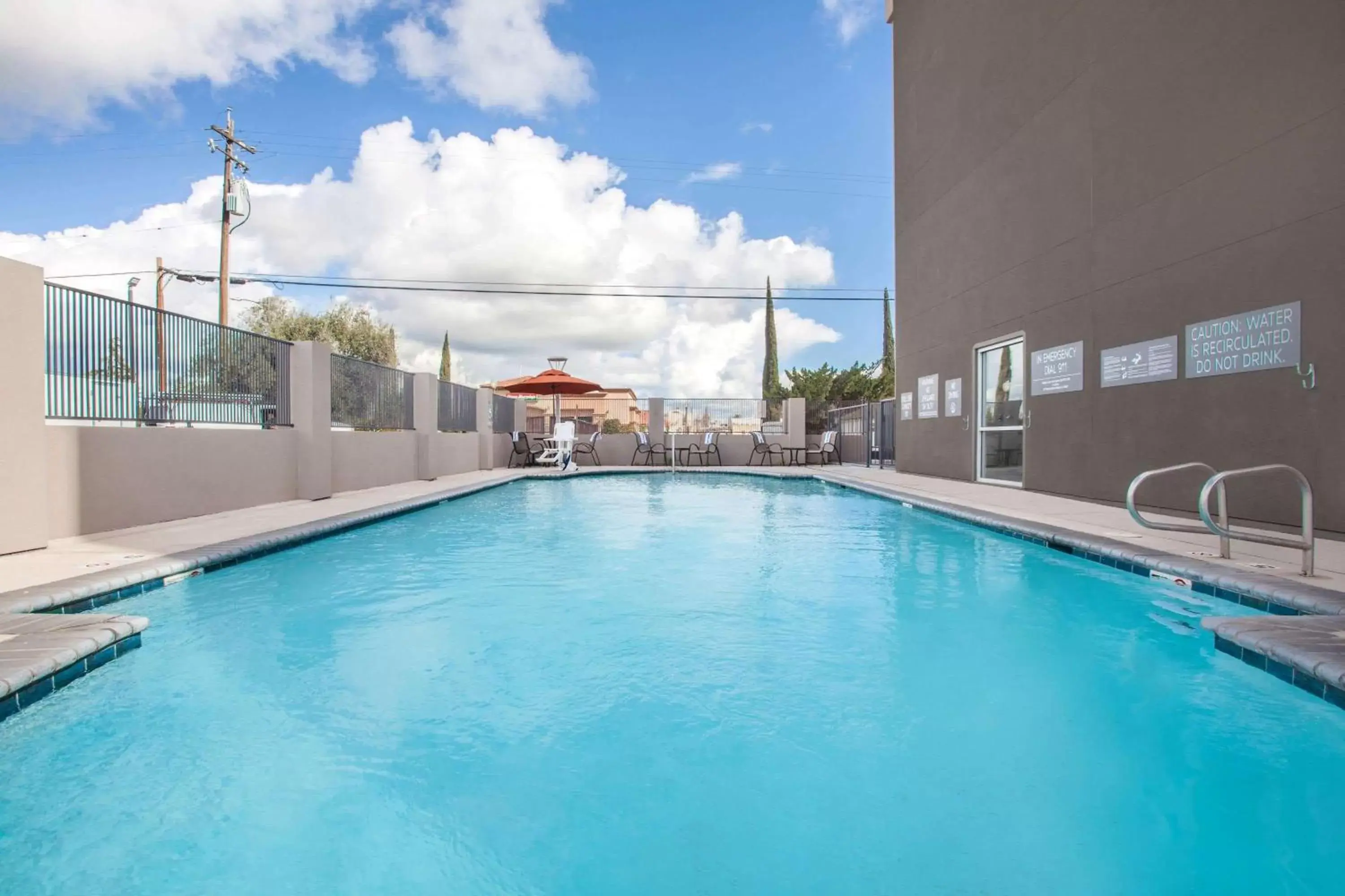 Swimming Pool in La Quinta by Wyndham Madera